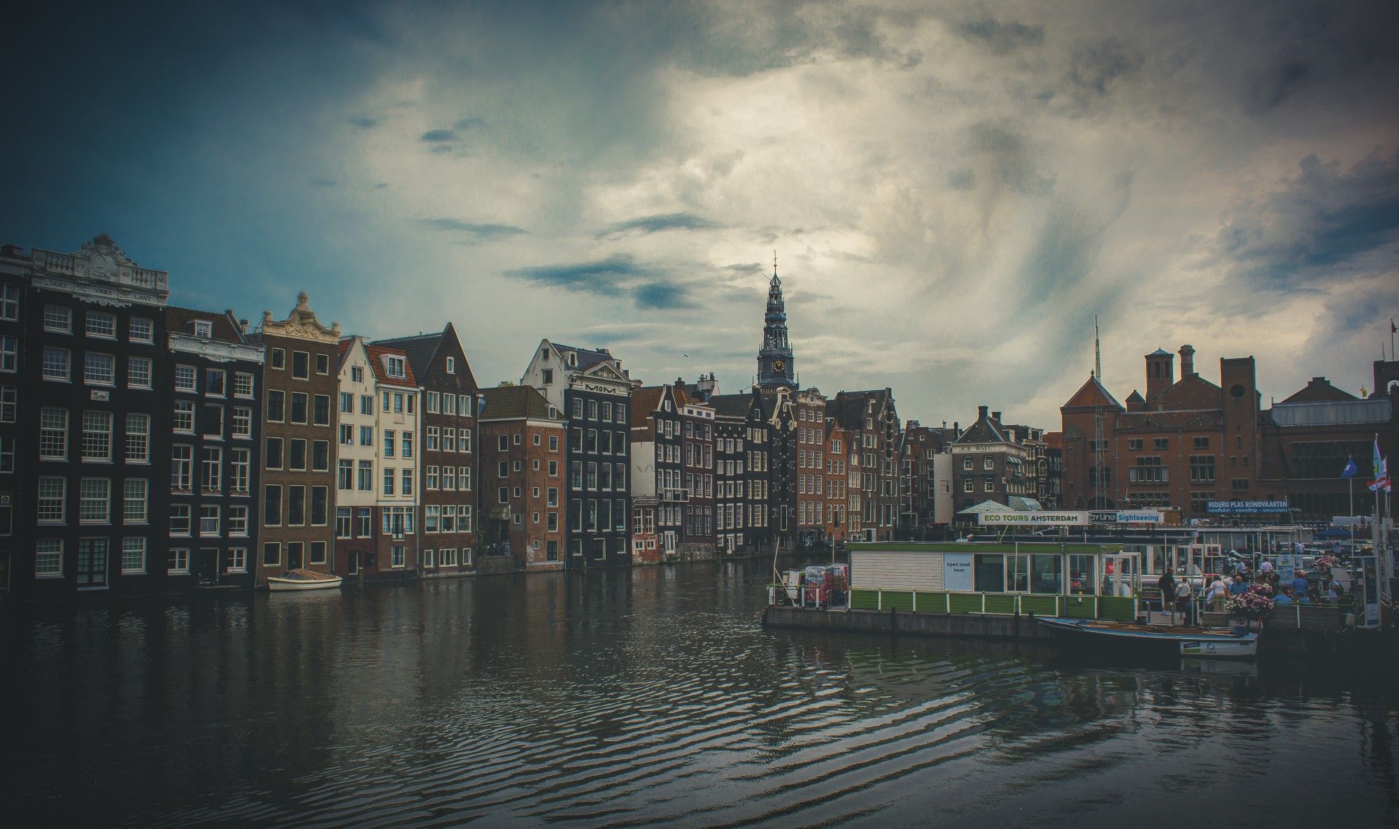 Häuserfront am Damrak Kanal, Amsterdam