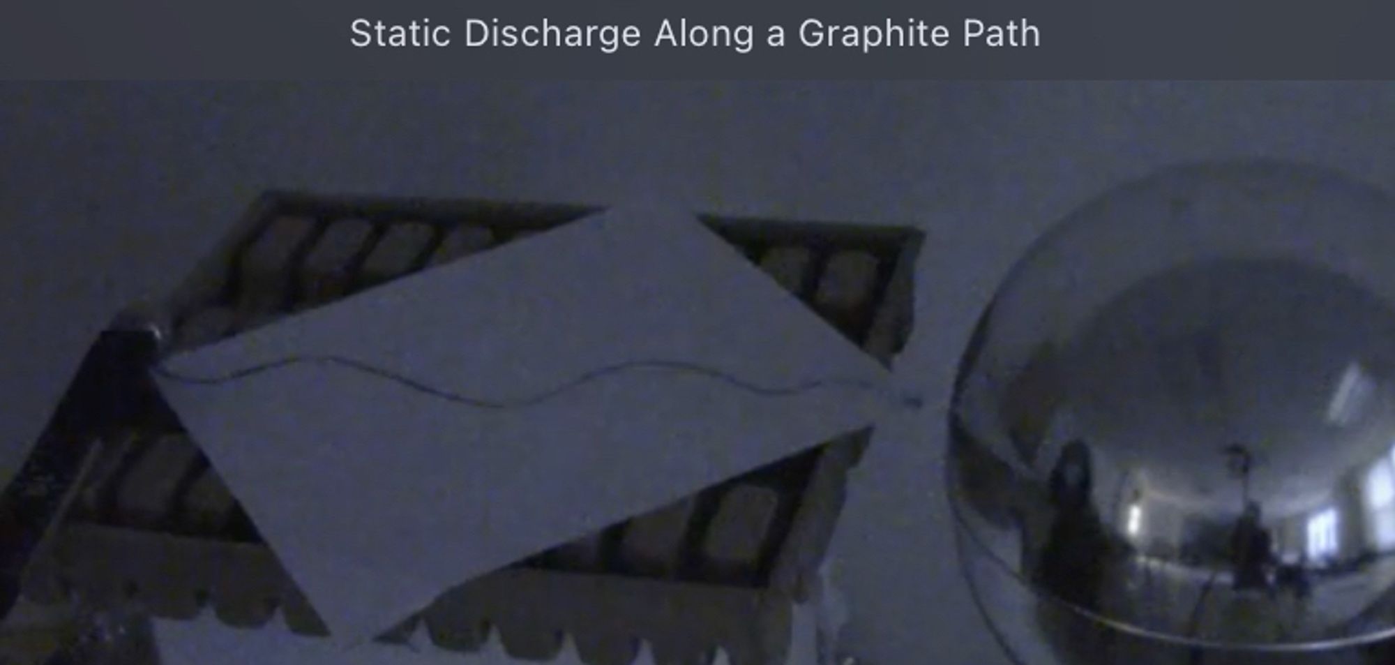 Graphite path near a VdG Generator