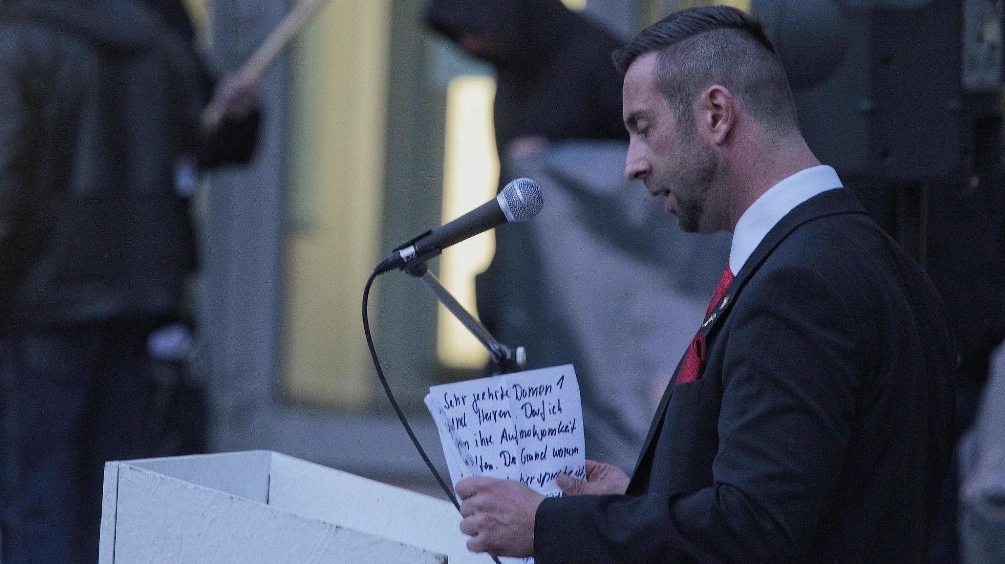 Christian Klink am 06. April 2019 beim Fackelmarsch der neonazistischen Bürgerinitiative Magdeburg | Foto: Presseservice Rathenow