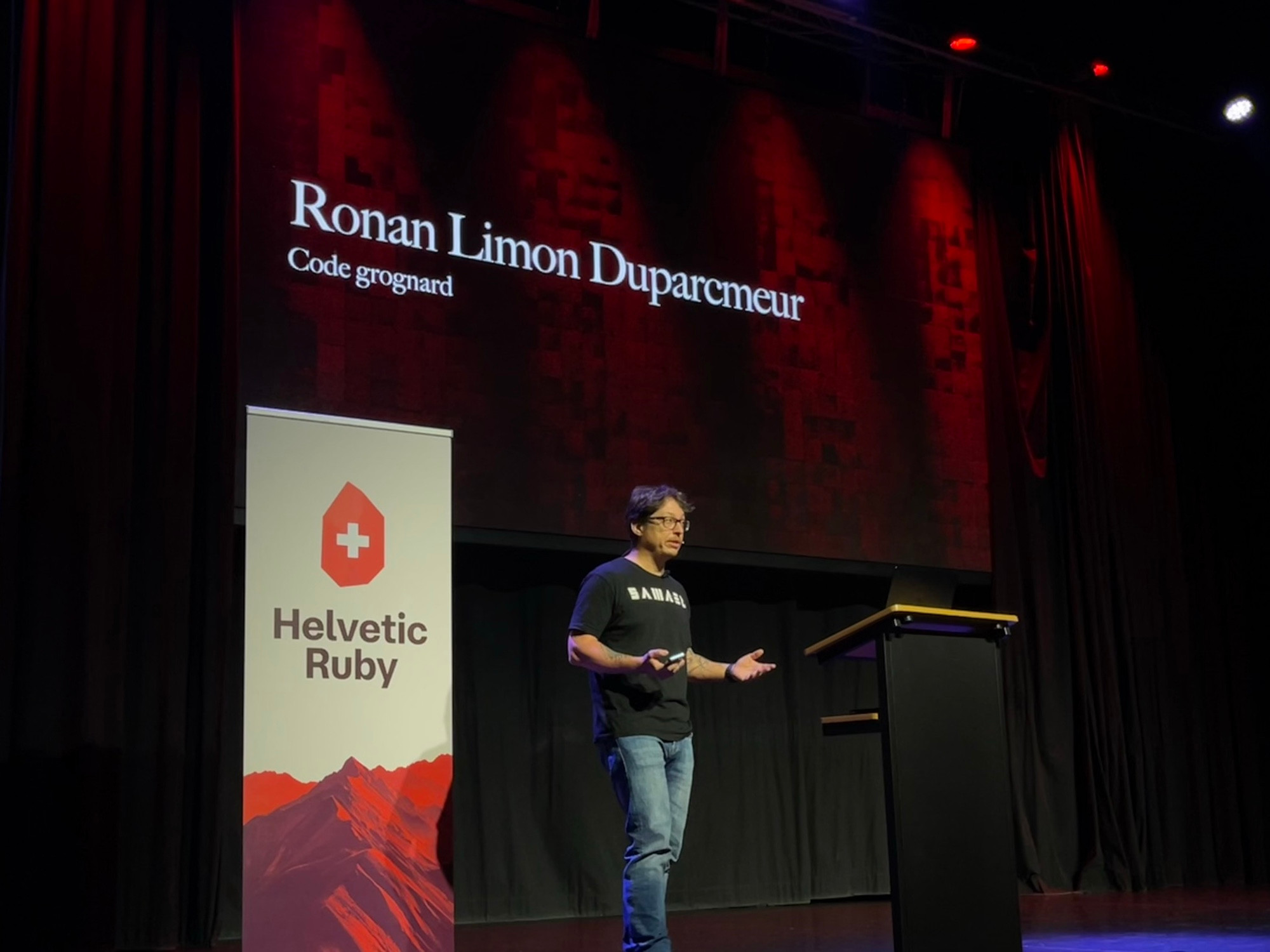 talk by Ronan Limon Duparcmeur: The Test Pyramid and the Temple of Love