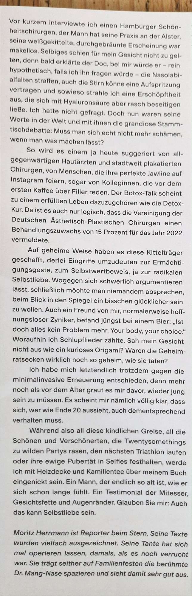 Bild einer Glosse des Stern-Reporters Moritz Herrmann. in der er für mehr Gelassenheit mit dem körperlichen 'Verfall' im Alter plädiert.