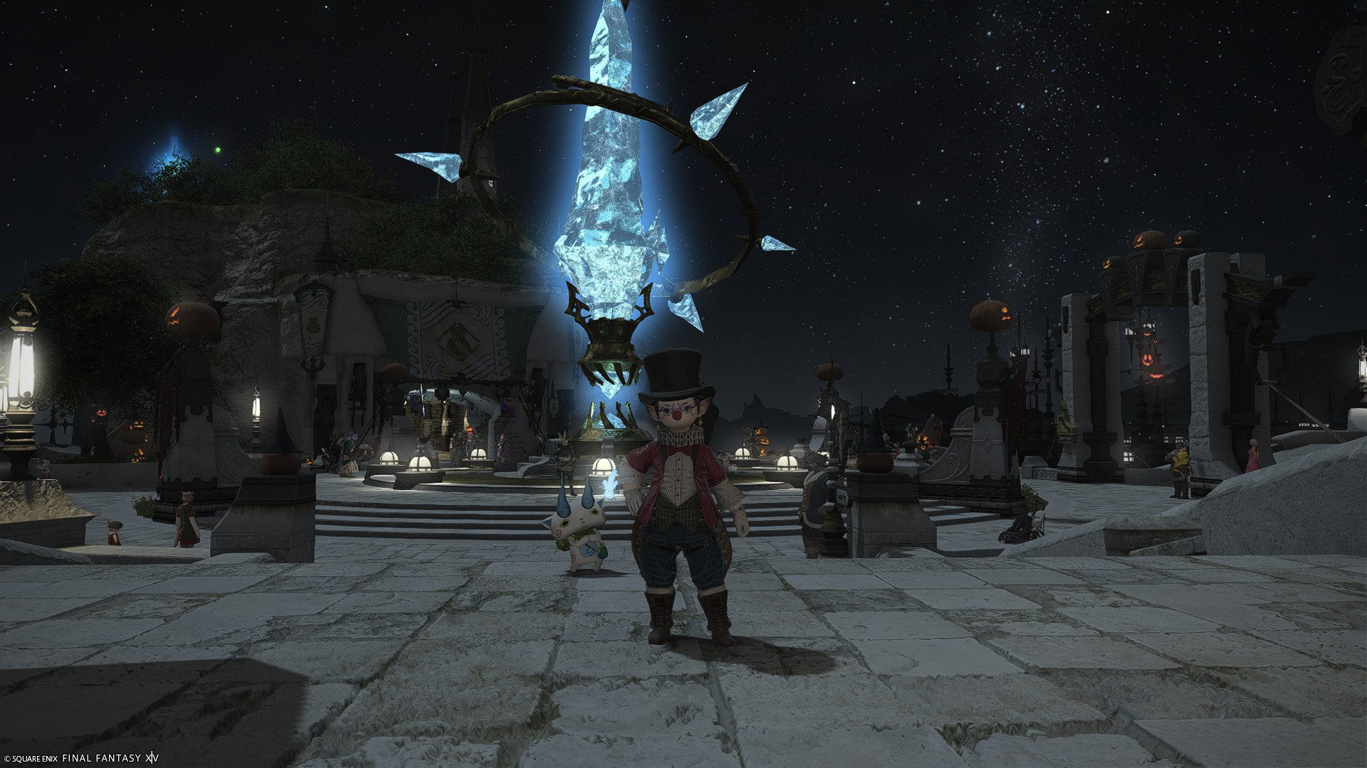 A lalafell standing in Limnsa Lominsa in Clown Attire with the Yo-kai Komasan behind him.