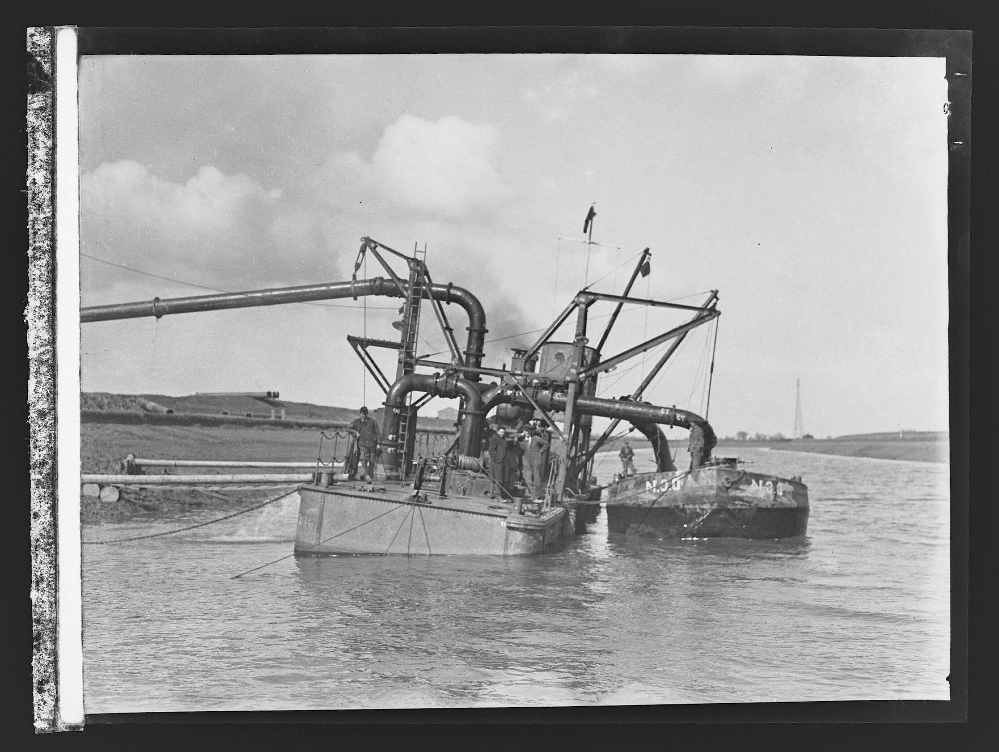 Dredging the River Nene at Wisbech