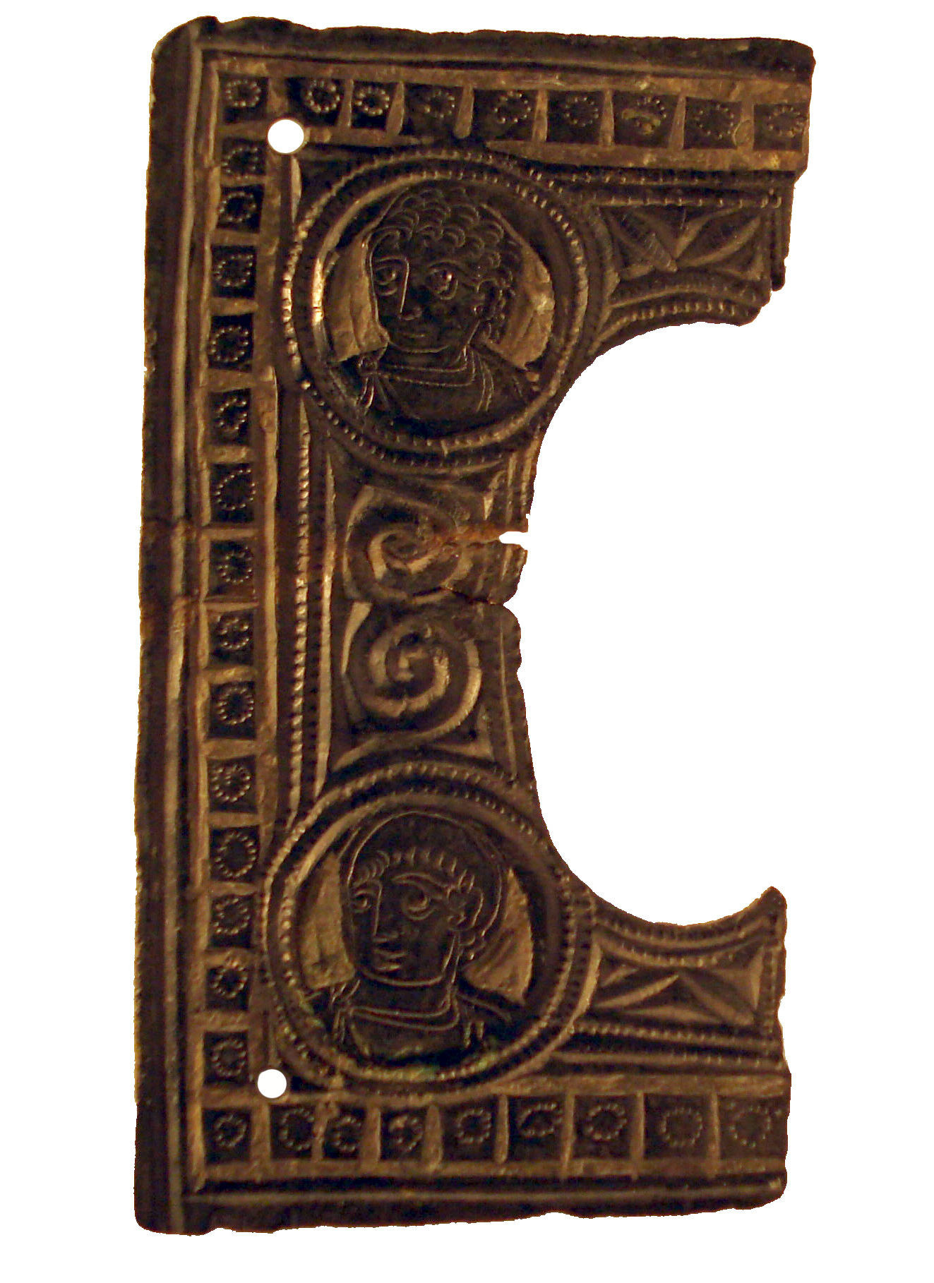 Part of a chip-carved buckle plate with niello inlay from Snodland (GBR), Hawkes & Dunning IVA. Image: © The Trustees of the British Museum (CC BY-NC-SA 4.0)