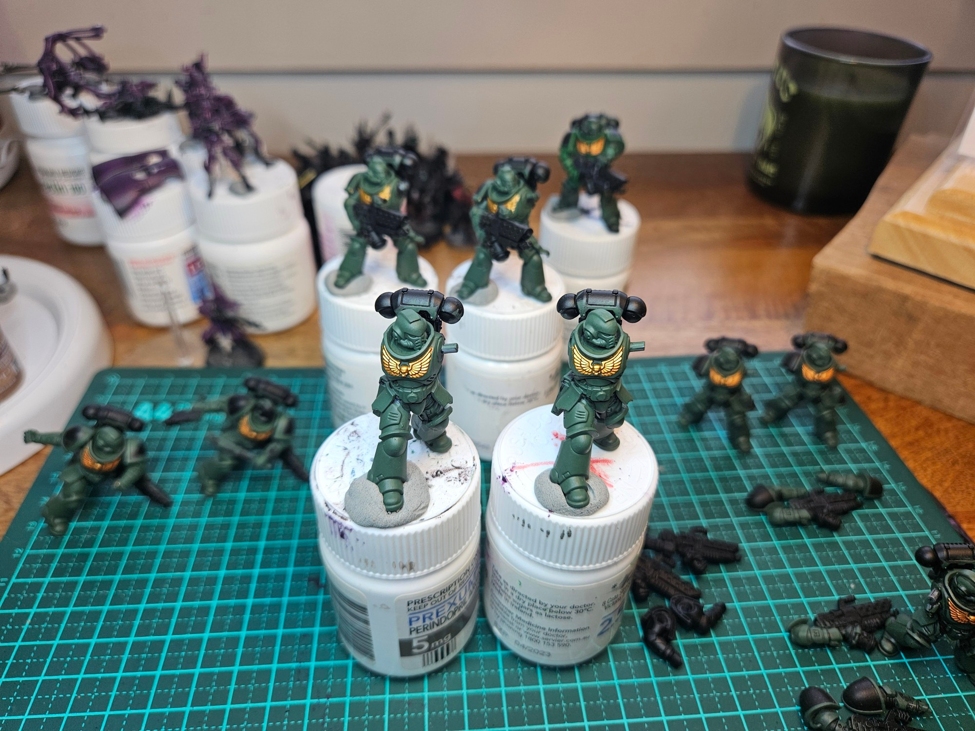 Green and Gold layers going on these Warhammer space marine Infernus marines for the Salamanders chapter