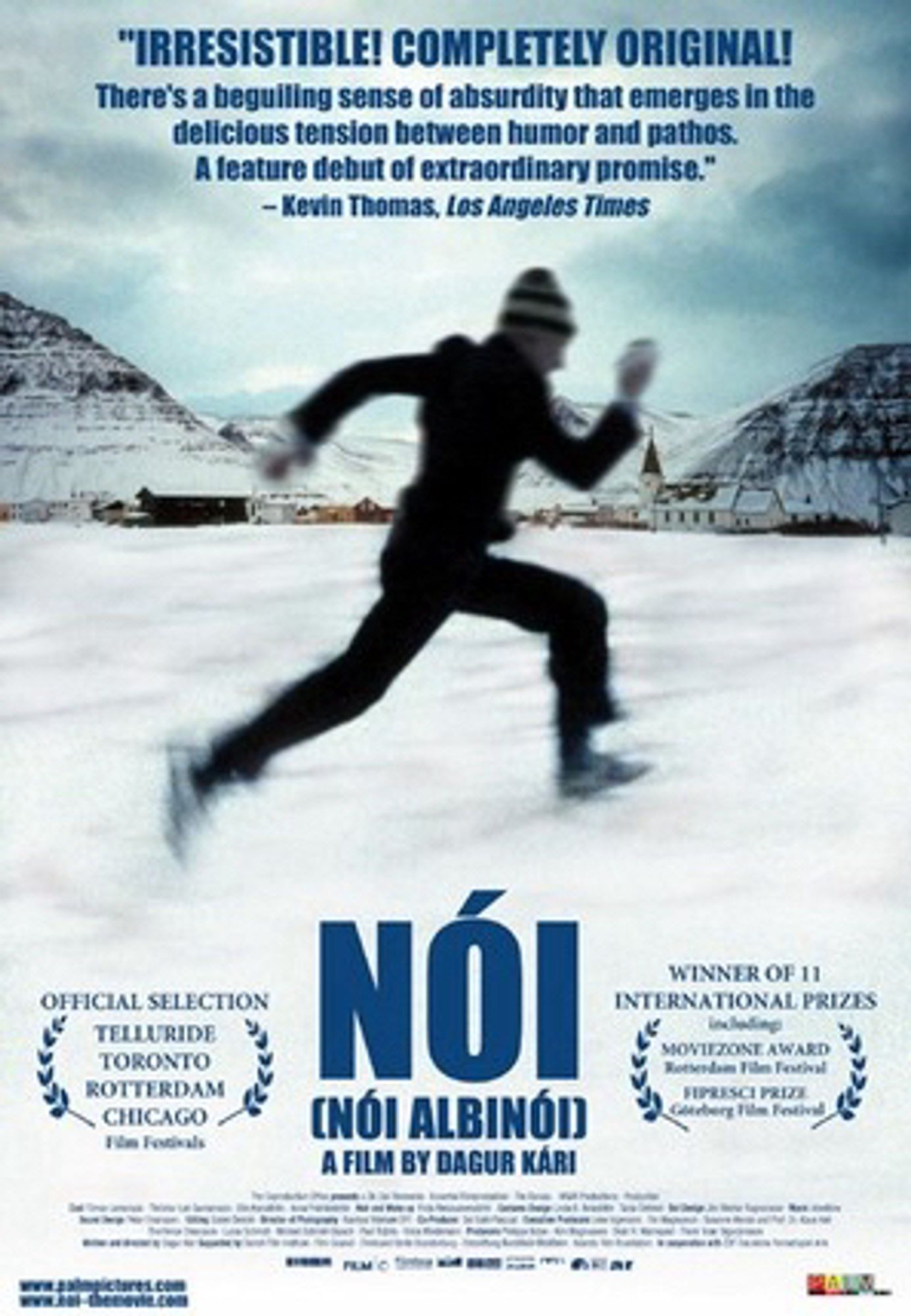 Poster of Icelandic movie Nói Albinói. A boy runs in a snow covered landscape