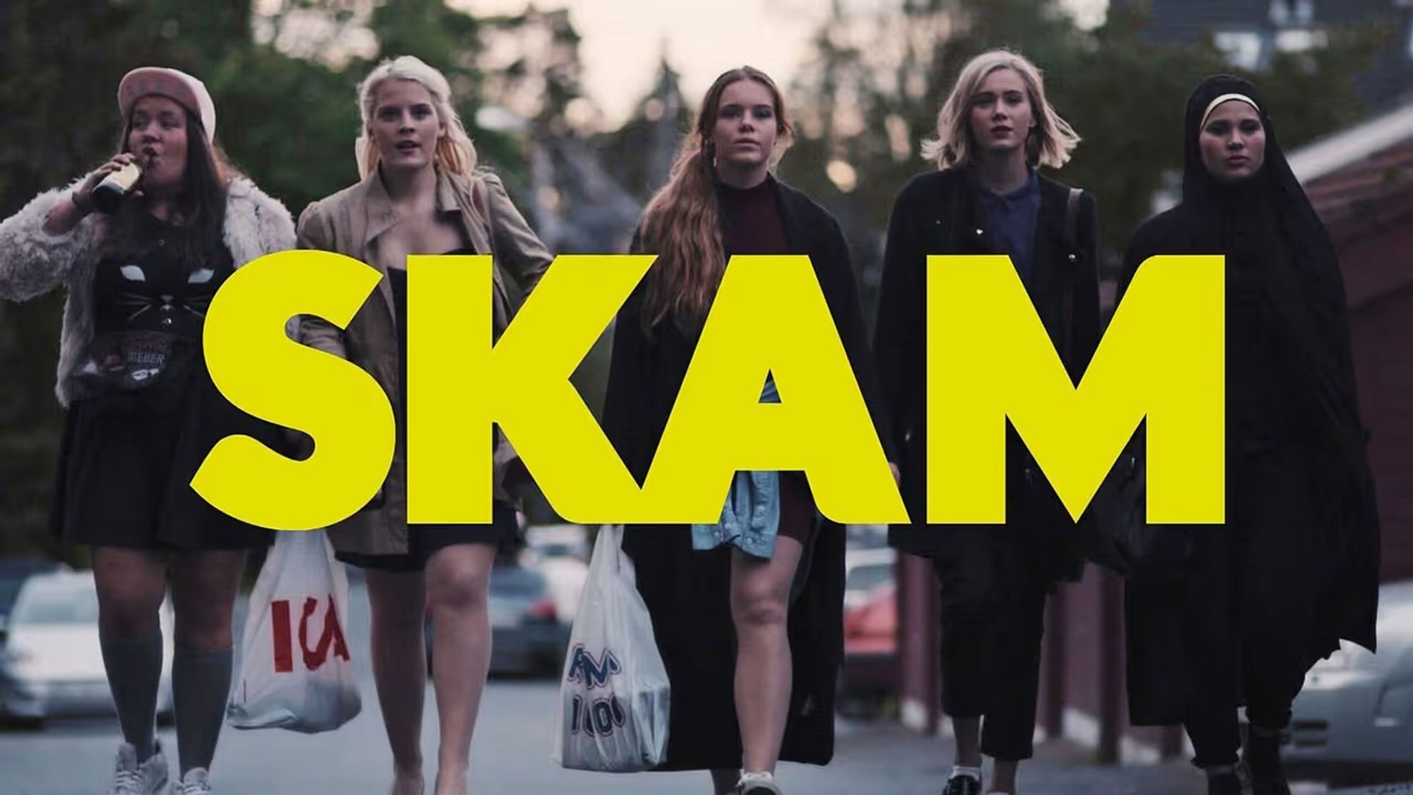 5 teenagers walk towards the camera. The word SKAM is written across the image in yellow