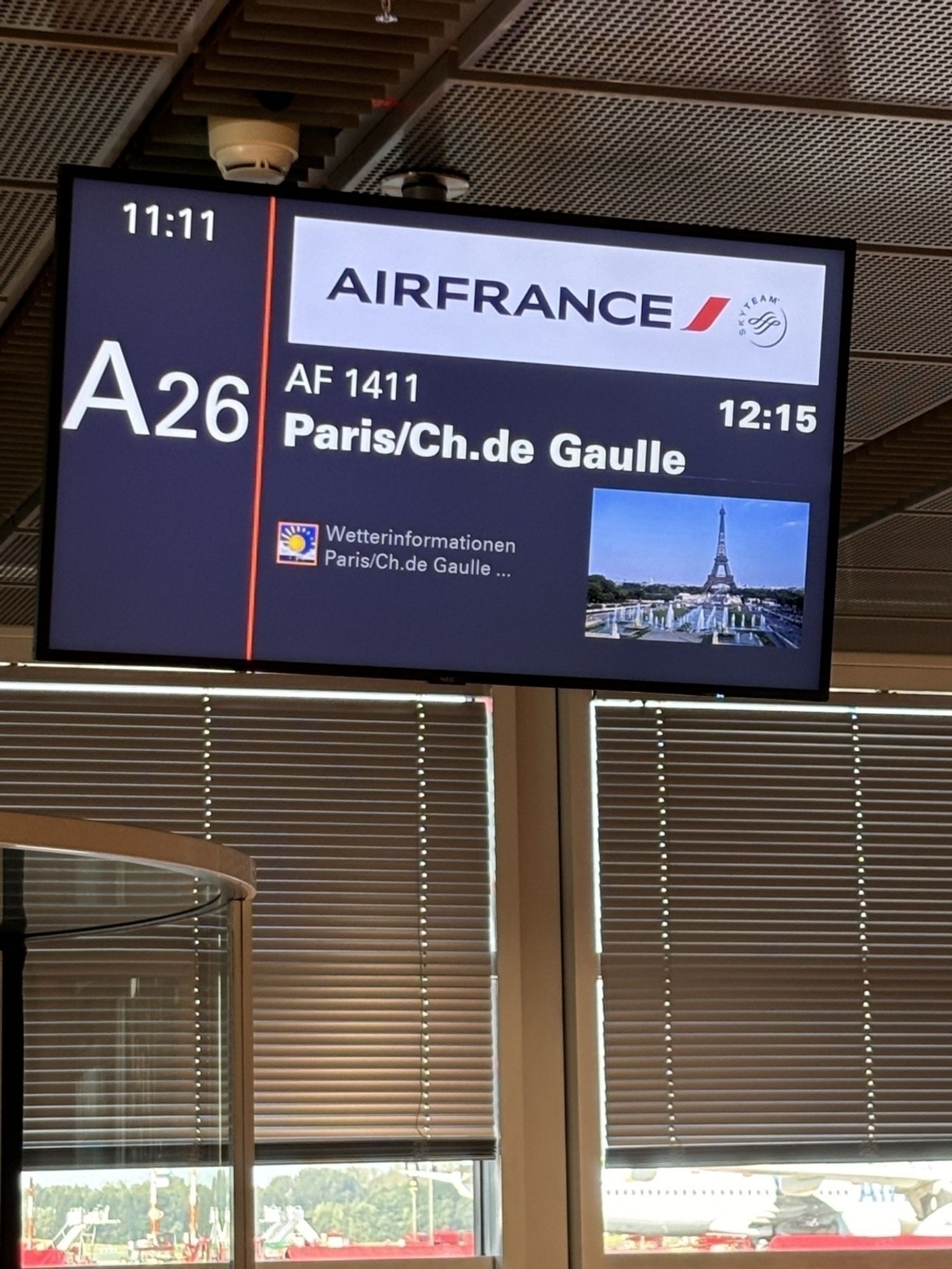 Departure gate Air France flight to Paris 