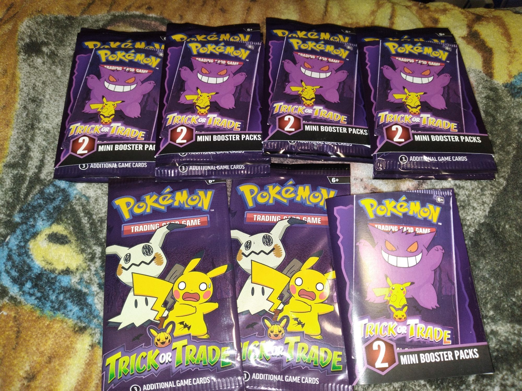 5pks of 2 in 1 pokemon spooky trick n trade card packs