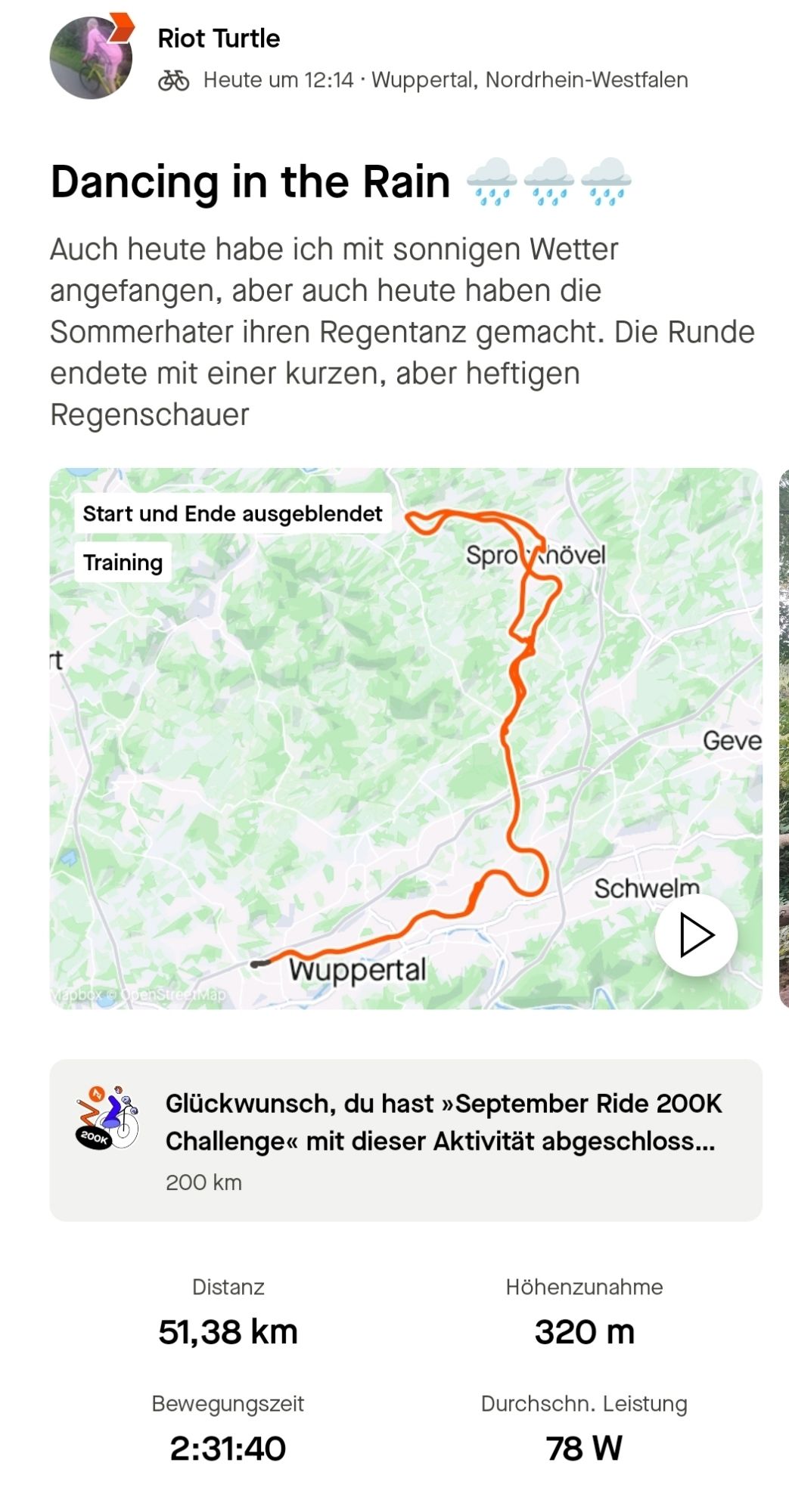 Radkarte. Heute bin ich von Wuppertal Elberfeld nach Sprockhövel gefahren. Tekst: "Auch heute habe ich mit sonnigen Wetter angefangen, aber auch heute haben die Sommerhater ihren Regentanz gemacht. Die Runde endete mit einer kurzen, aber heftigen  Regenschauer." Distanz: 51,38 Kilometer. Höhenzunahme 320 Meter. Bewegungszeit: 2:31:40. Durchschnittliche Leistung 78 Watt.