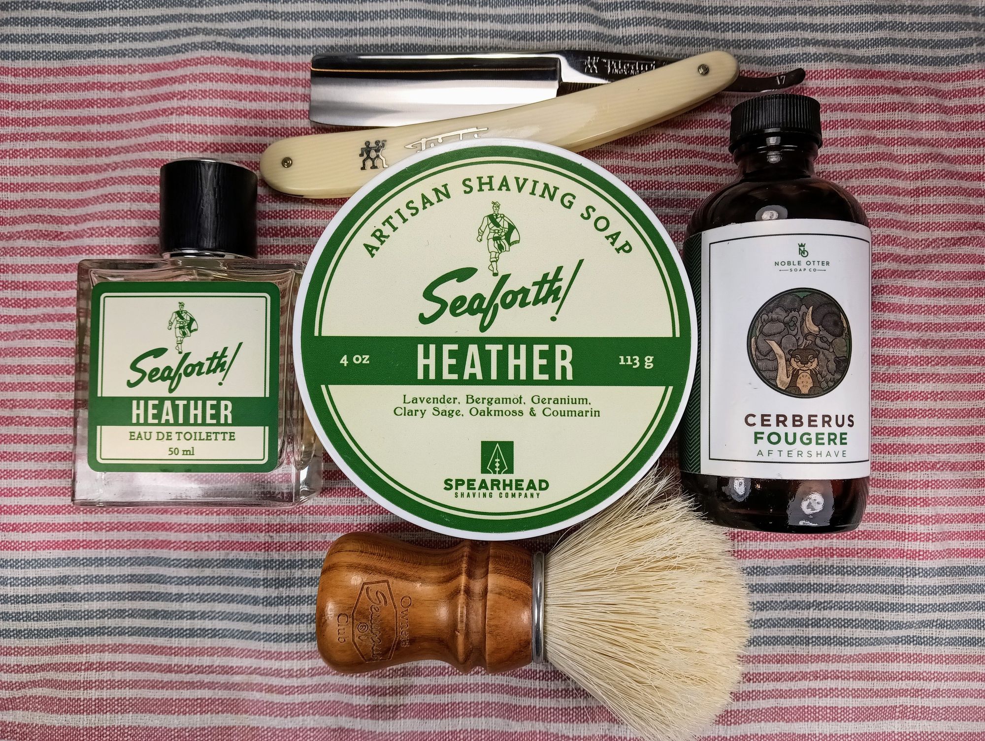 A tub of Seaforth! Heather with matching frag, a bottle of NO/HoM/DG Cerberus Fougère, a SOC boar brush and a chonky Friodur 17