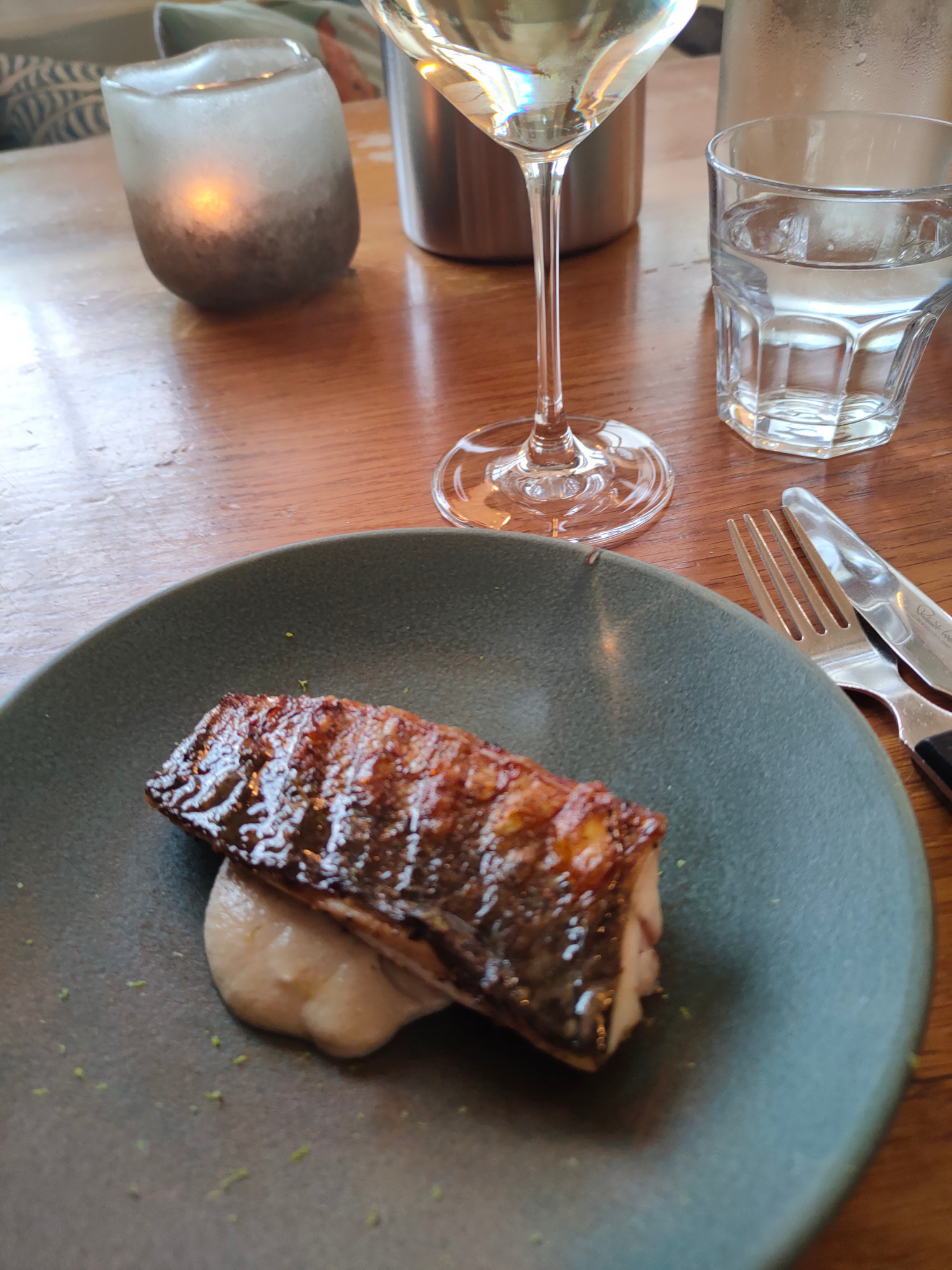 Mackerel with mushroom and lime. Wifey loved it but I thought that the mushroom part could have been more intensely mushroomy without overpowering the fish.