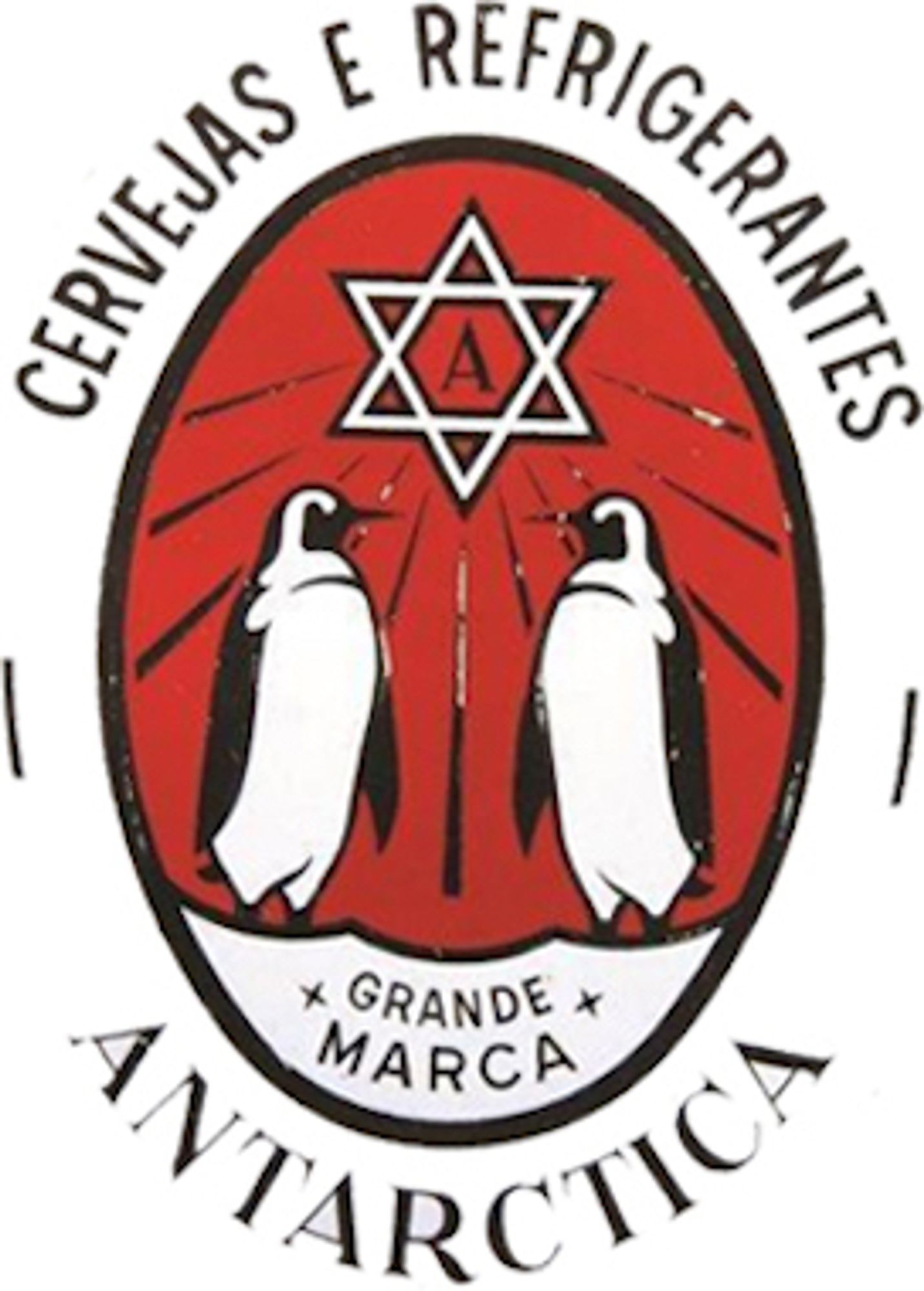 logo antiga da cerveja antártica. dois pinguins espelhados em um fundo vermelho. acima dos pinguins há hexagrama esotérico com a letra A no meio. 