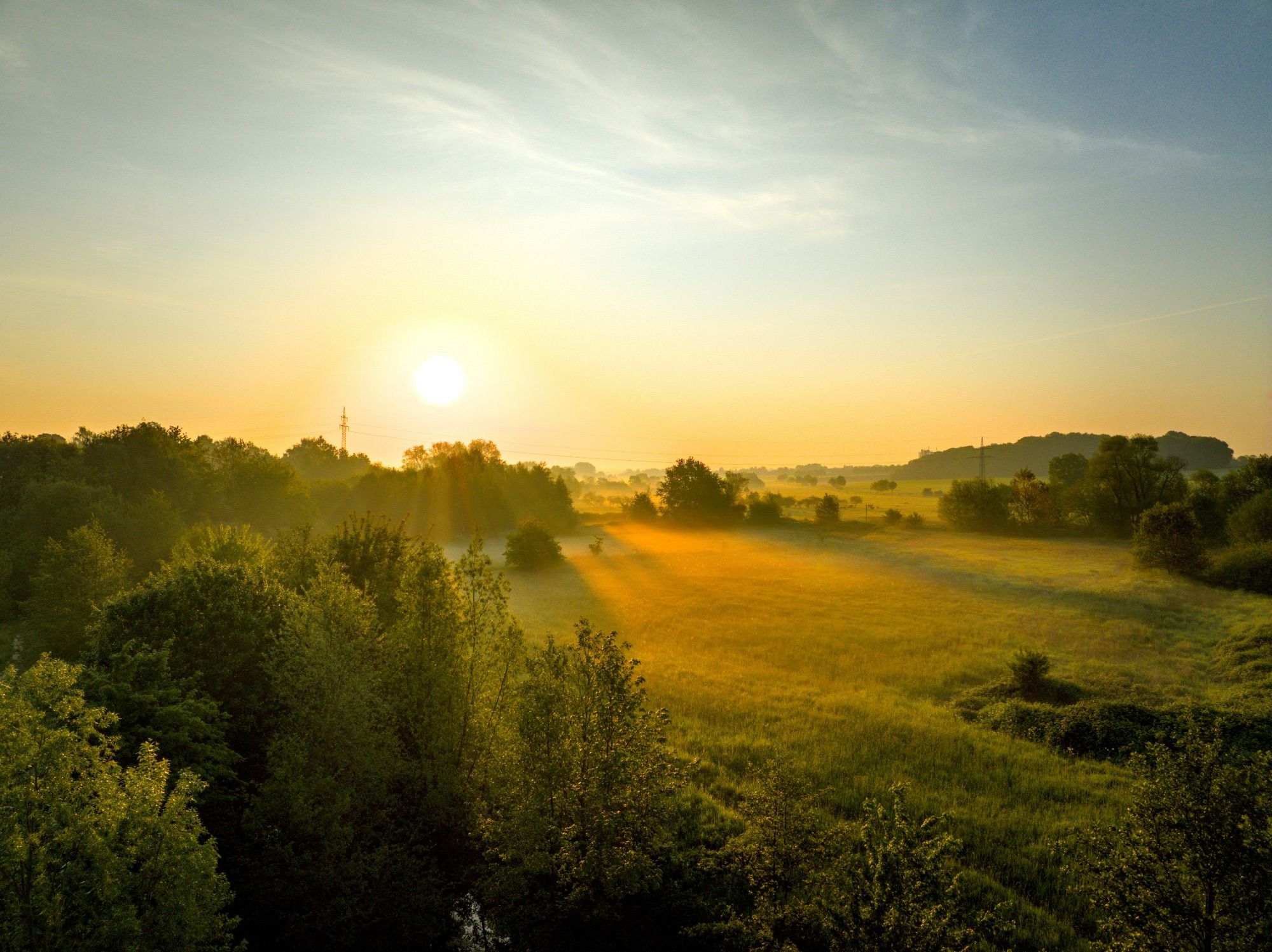 Guten Morgen, Ostwestfalen! Möge dein Tag so klar und frisch sein wie die Luft am Teutoburger Wald, voller Energie wie ein Spaziergang durchs Eggegebirge und so herzlich wie das Lächeln deiner Nachbarn. Starte den Tag mit einem Lächeln und einem starken Kaffee – genau wie es hier Tradition ist! ☀️

#GutenMorgen #Ostwestfalen #TeutoburgerWald #Eggegebirge #Heimatliebe #RegionaleSchönheit #Kaffeezeit #Frühstücksliebe #Morgenritual #Landleben #Naturverbunden #Herzlichkeit #MeinWestfalen #Westfalenliebe #owl