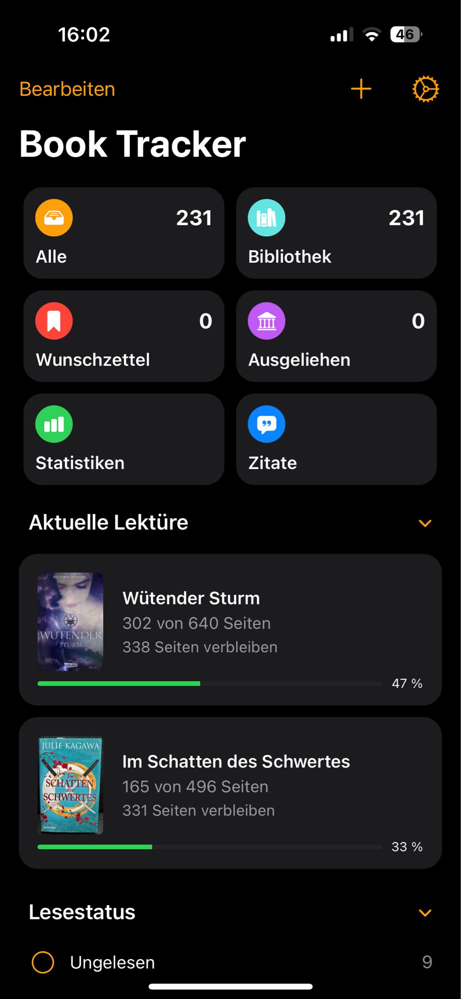 Screenshot von der ersten Seite der geöffneten App. Oben sind die Kategorien „Alle“, „Bibliothek“, „Wunschzettel“, „Ausgeliehen“, „Statistiken“ und „Zitate“. Darunter ist die „Aktuelle Lektüre“.