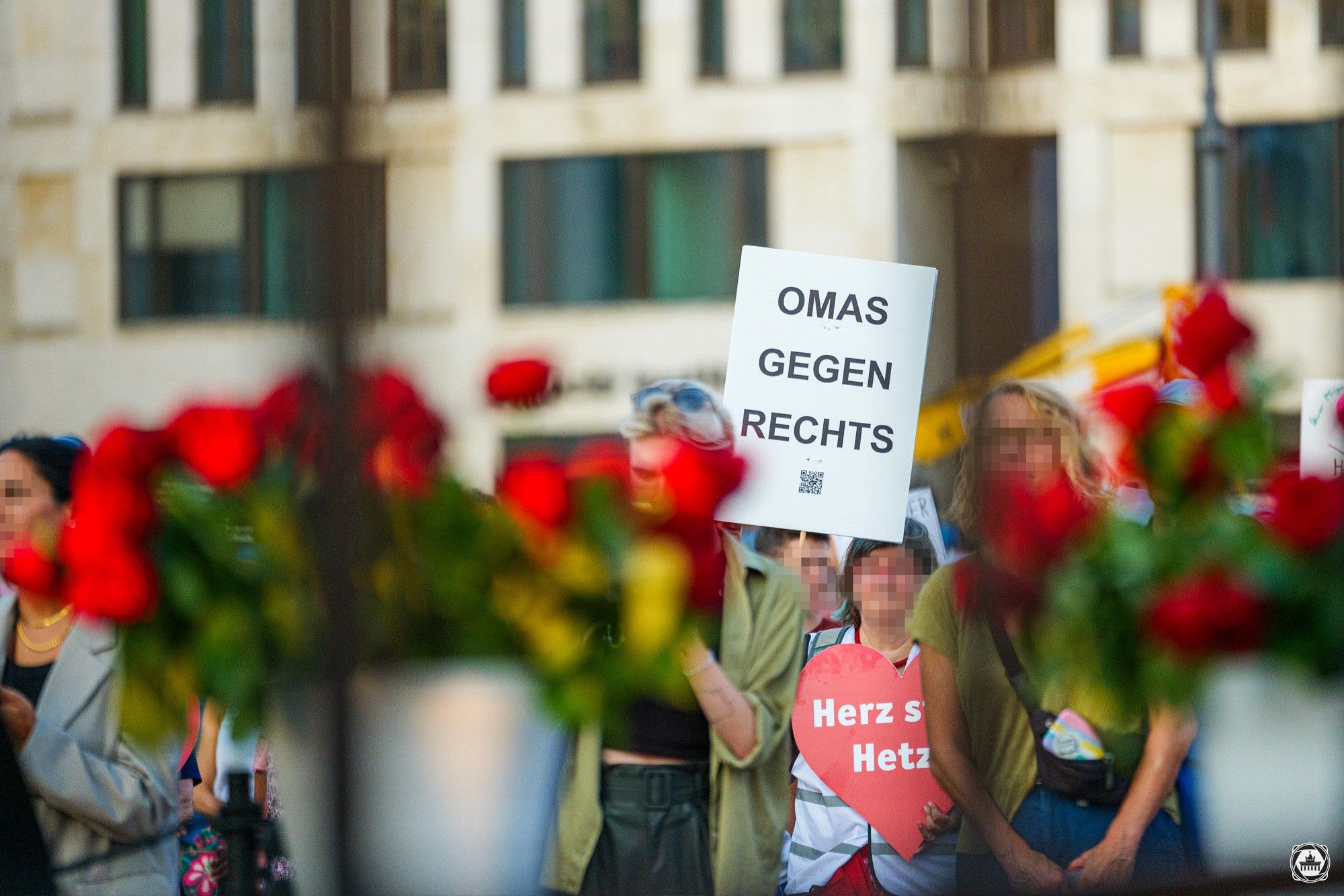 Wie immer schön sie zu treffen, die "Omas gegen Rechts"