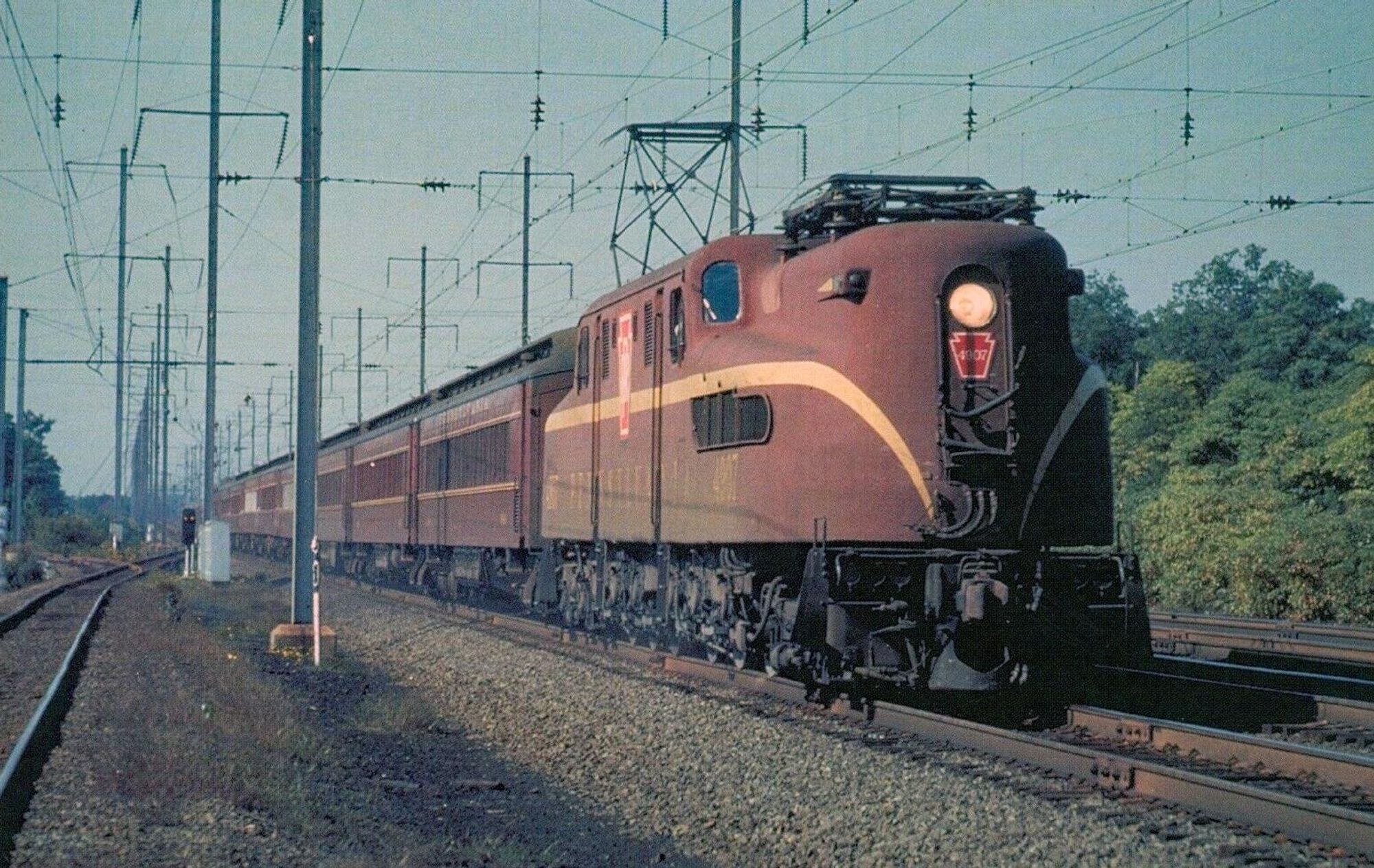 Tuscan Red GG1 pulling a Train of P70 Heavyweights