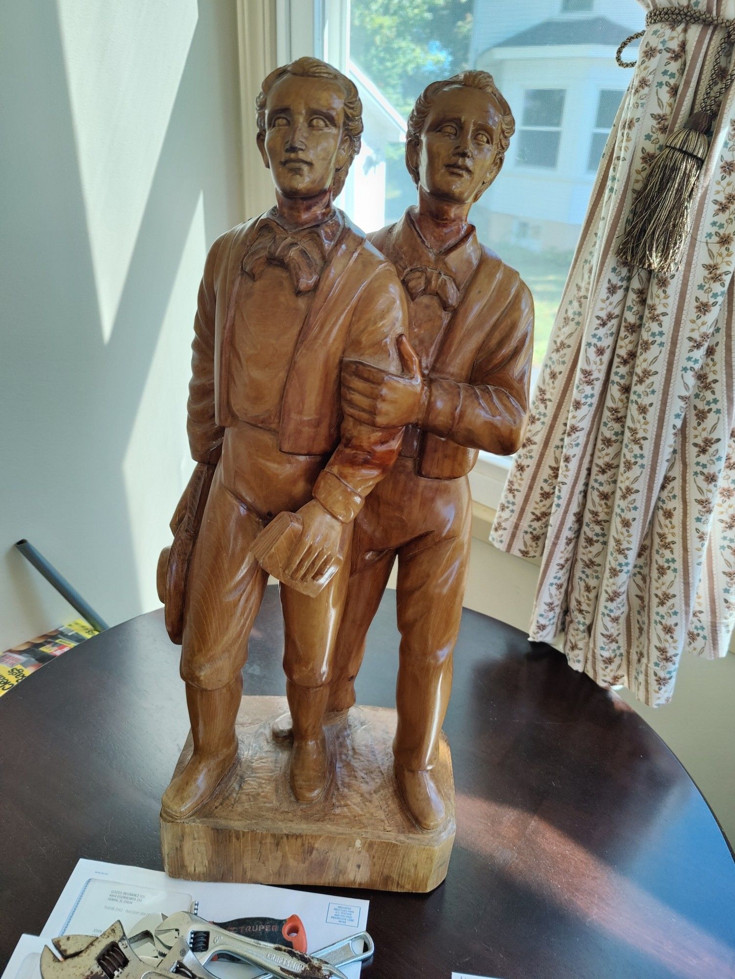 Wood carving of Joseph and Hyrum Smith