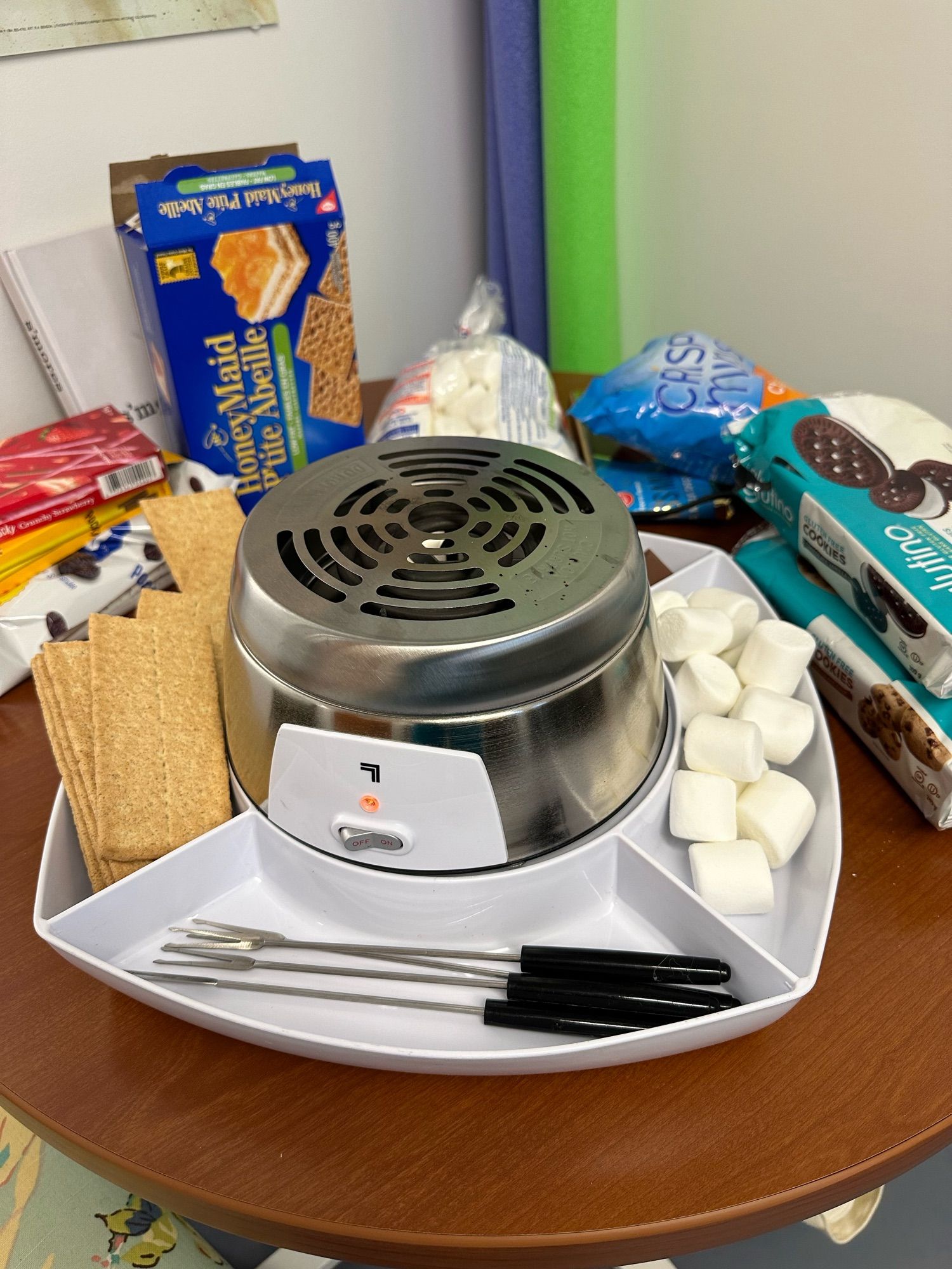 The S’mores station set-up