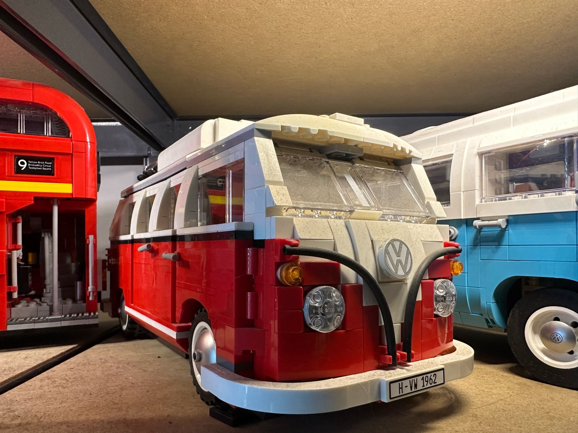 A medium sized model of a Volkswagen T1 camper van.