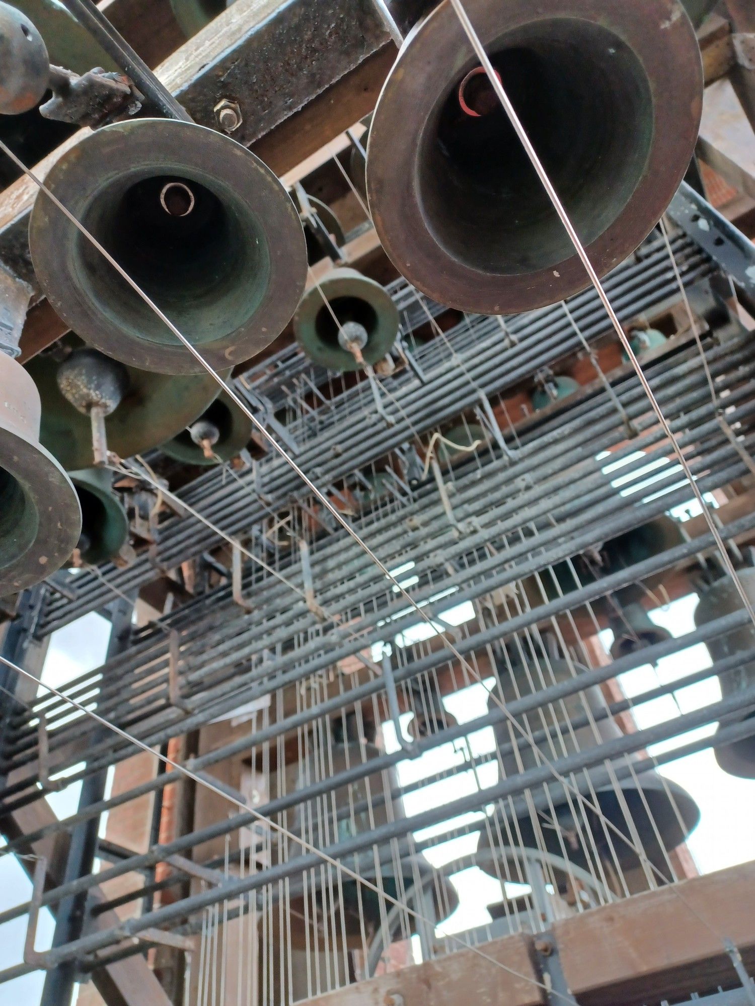 Ein Blick in den Glockenturm des 'Kieler Klosters'. Zuvor gab es eine kleines Carillon-Konzert extra für uns.