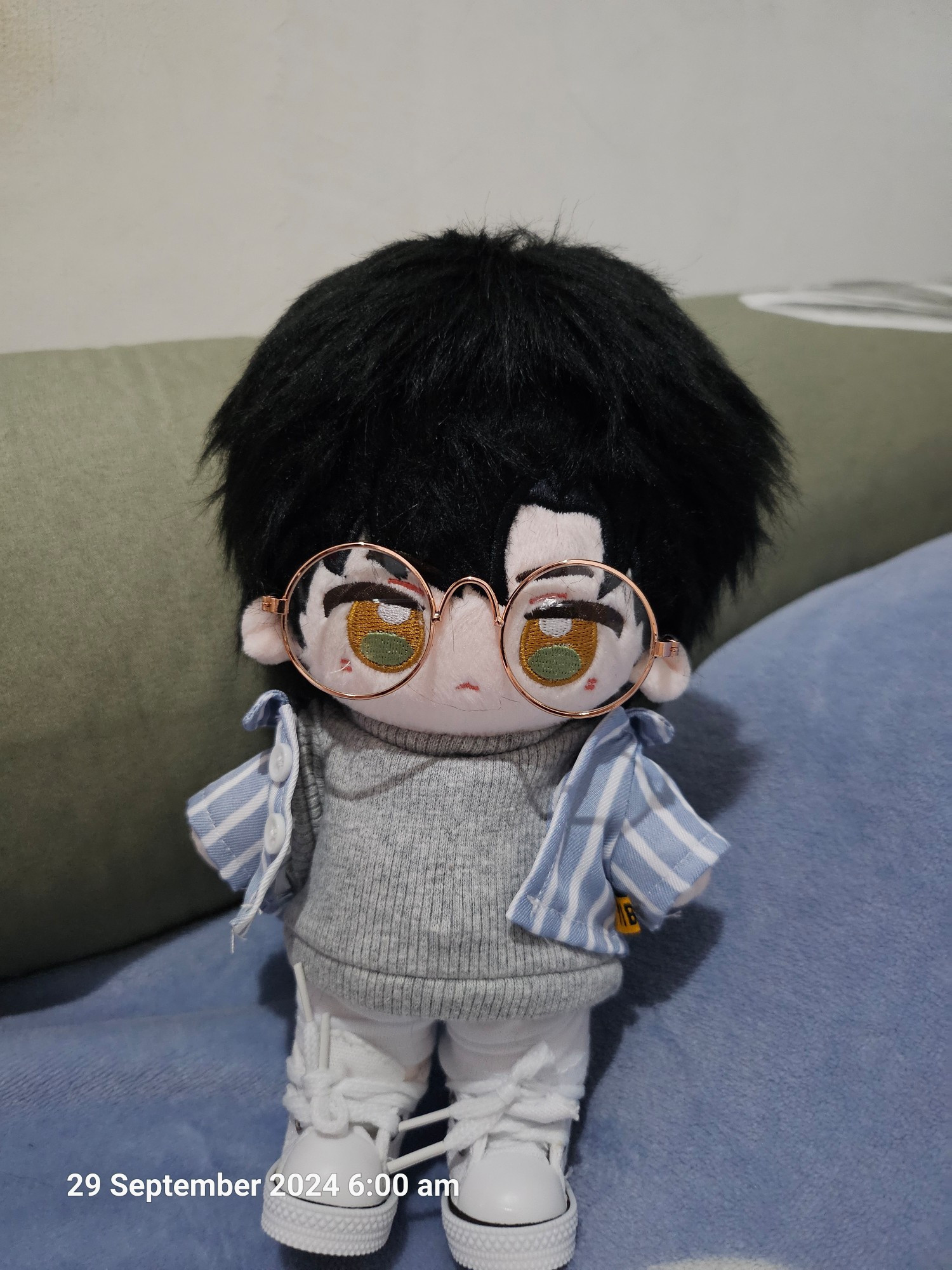 A fanmade 20cm plushie of one of the love interests in the game Love and Deepspace, Li Shen/Zayne/Rei