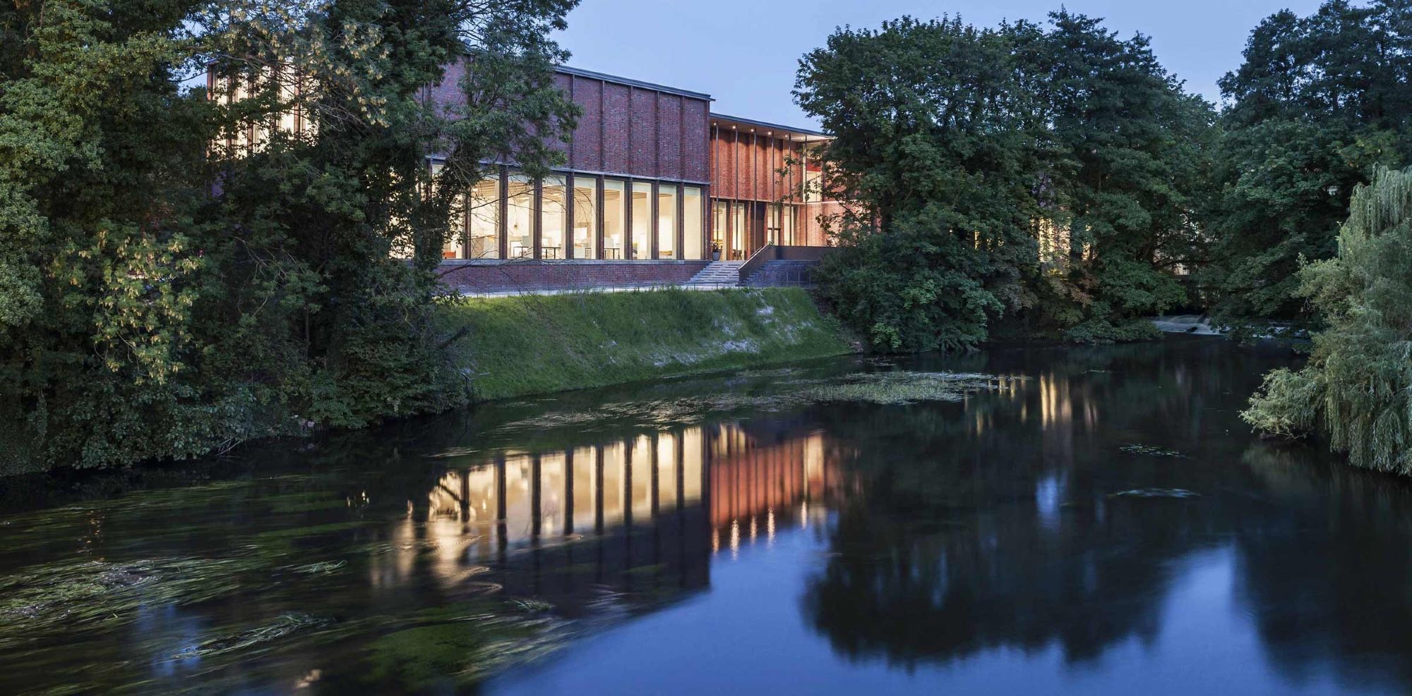 Museum Lüneburg bei Nacht, https://www.museumlueneburg.de