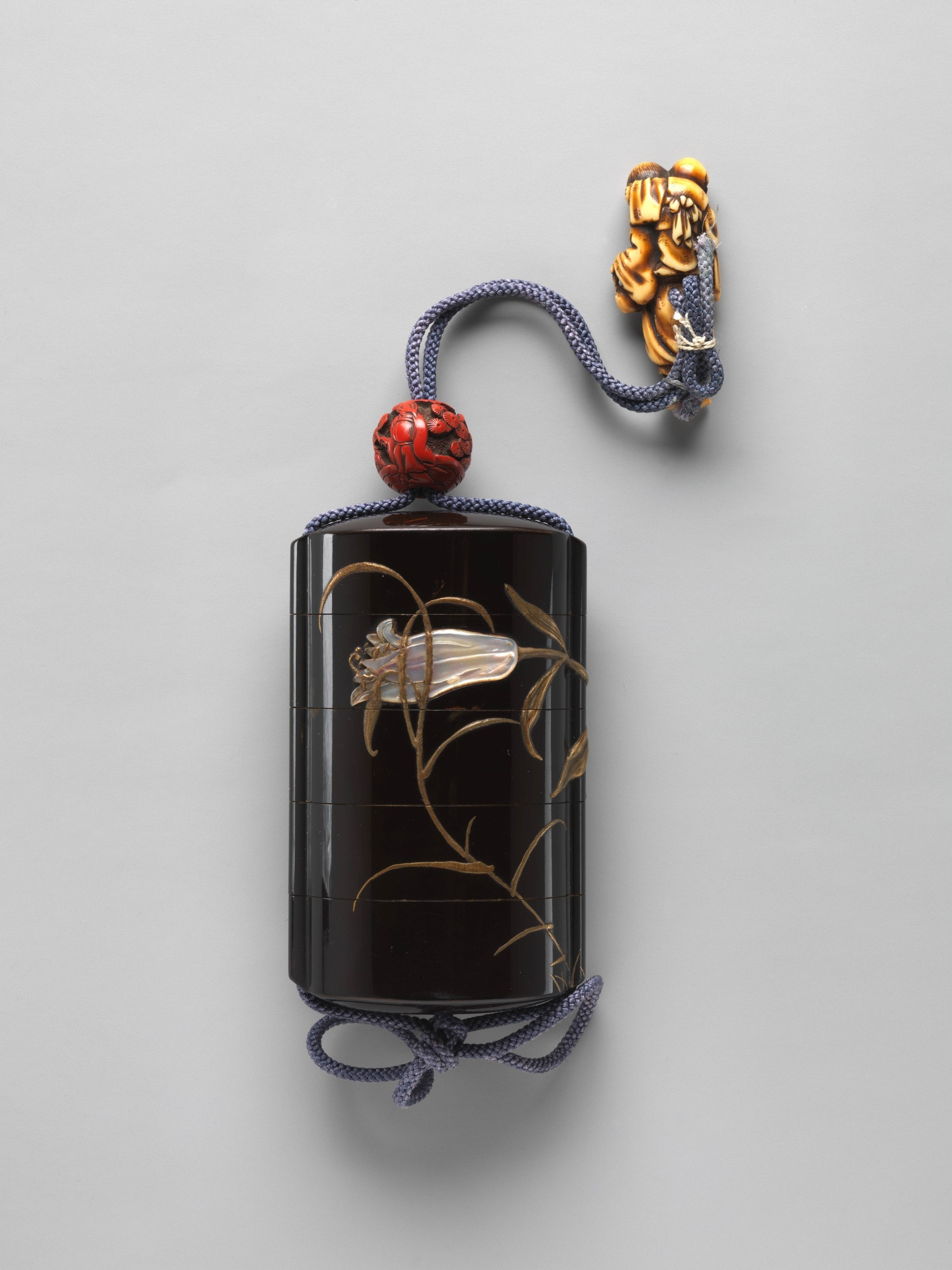 Inrō with Design of Grasshopper on Stalk of Flowering Lily