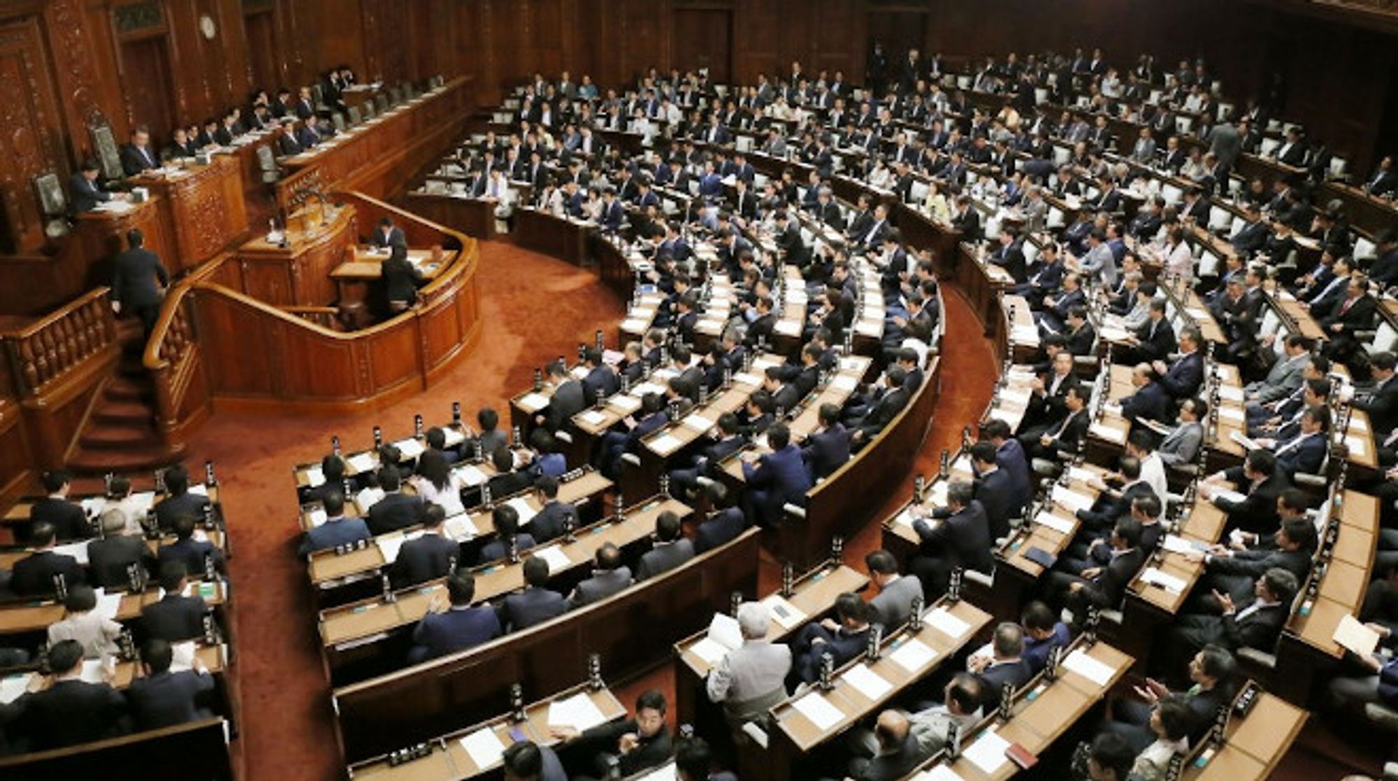 Japans neuer Vorsitzender der LDP und baldiger Premierminister will das Unterhaus für Neuwahlen so schnell wie möglich auflösen.