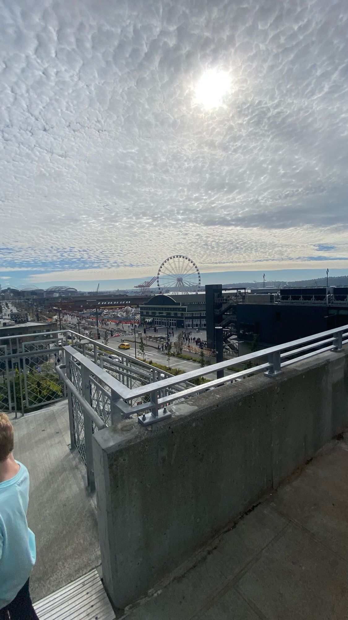 The overlook has a good view of the giant Ferris wheel on the waterfront.