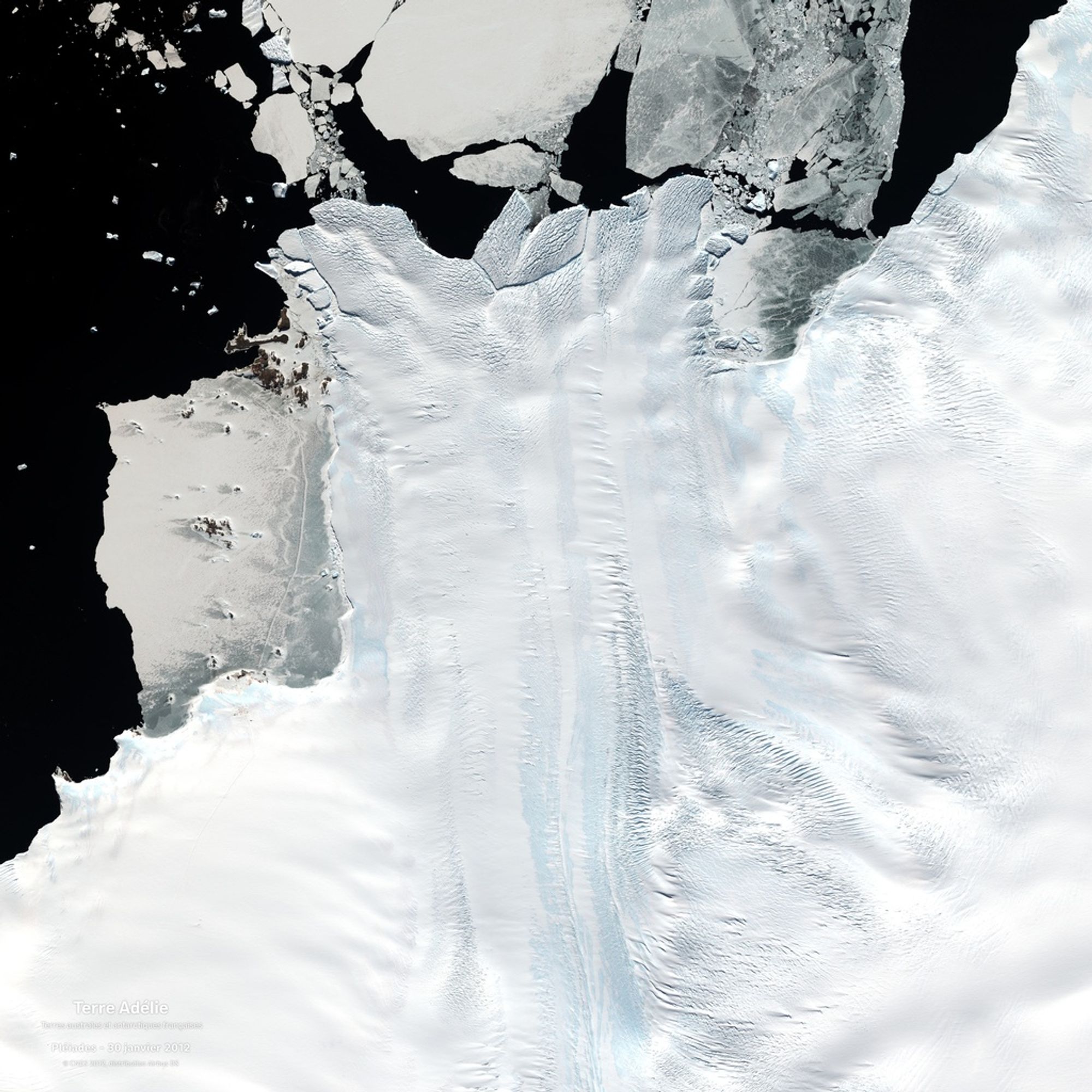 Antarctique : la Terre Adélie vue par le satellite Pléiades

© CNES/Distribution Airbus DS, 2012