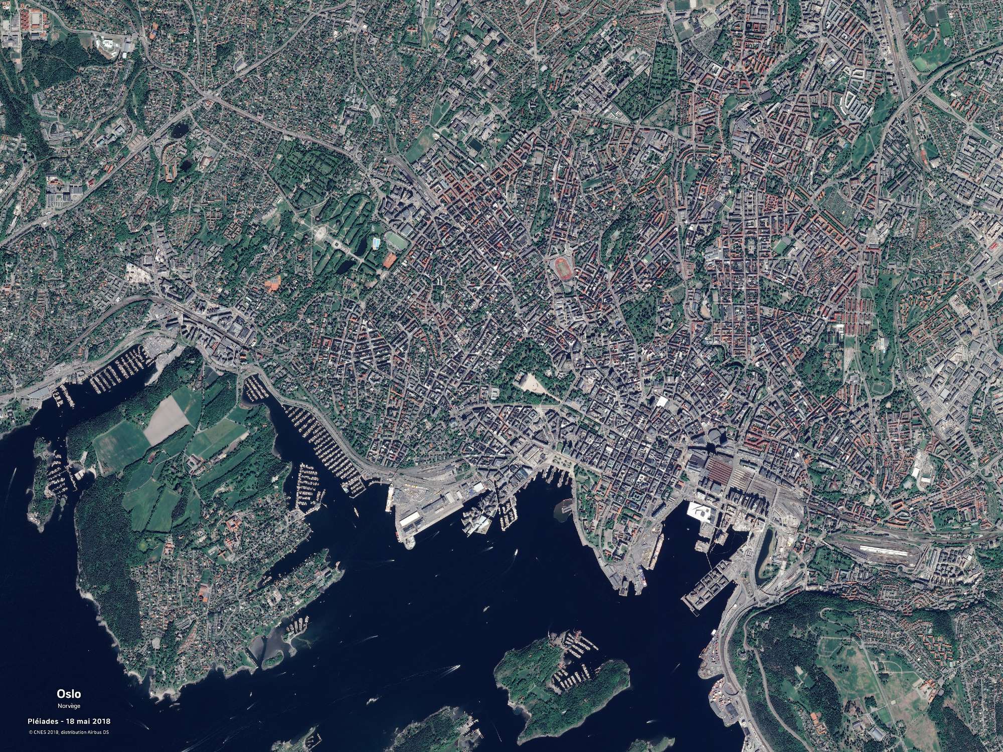 La ville d'Oslo vue par un satellite Pléiades le 18 mai 2018