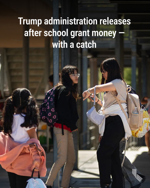 Students at the end of the school day at Cesar Chavez Elementary School in San Diego on March 19, 2025. Photo by Adriana Heldiz, CalMatters

Hed: Trump administration releases after school grant money — with a catch
