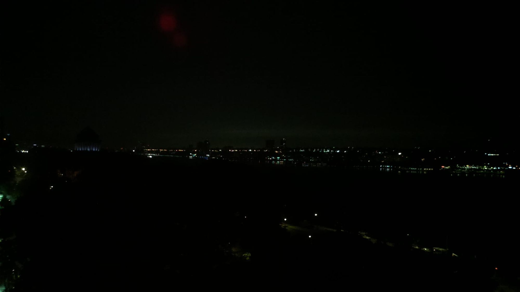 A photo of the Hudson river, at about (40.81, -73.96), taken at 10/4/2024, 4:16:42 AM.