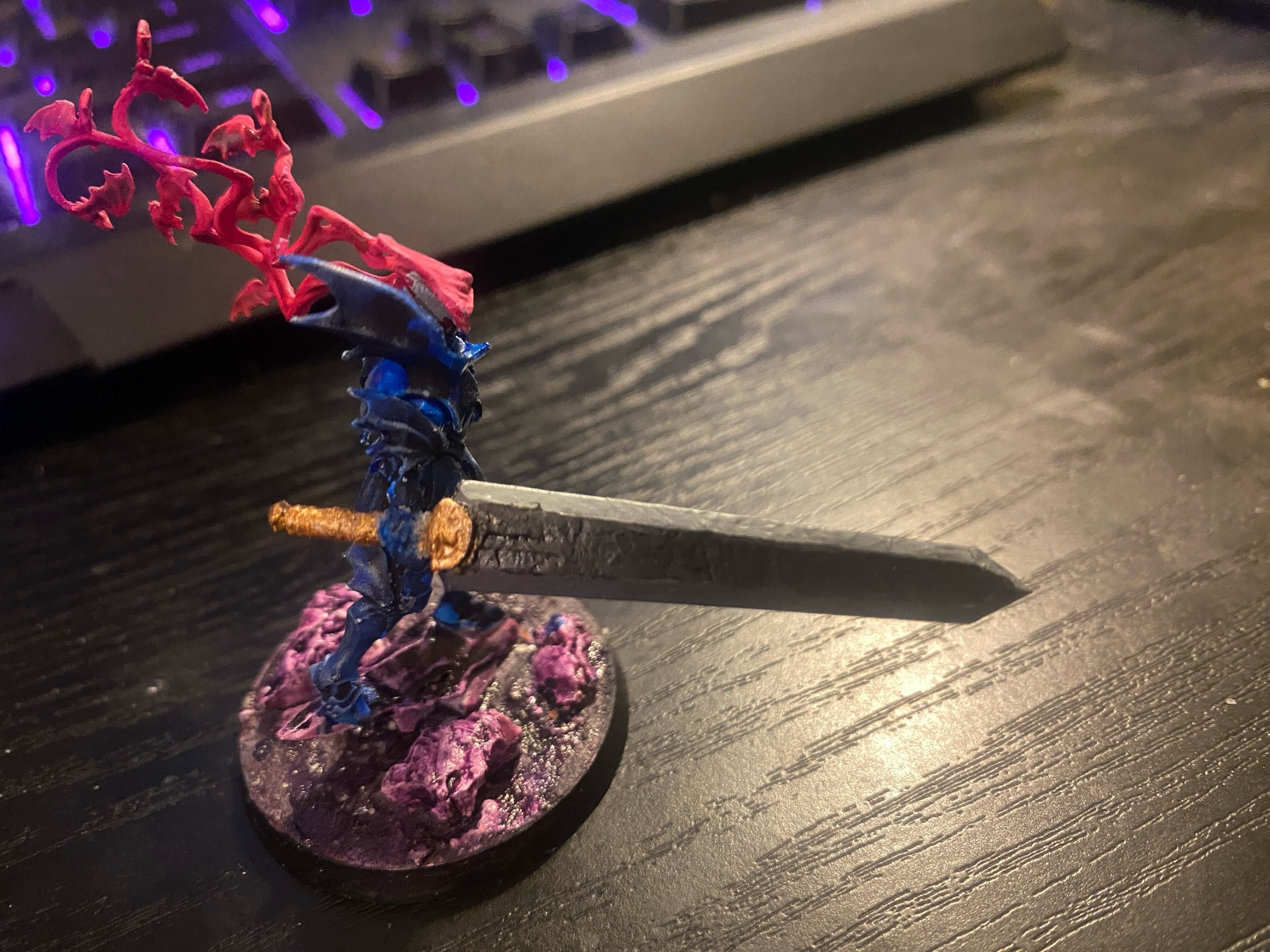 vampire lord from games workshop's warhammer age of sigmar, modeled to carry a big sword, inspired by guts from the berserk manga