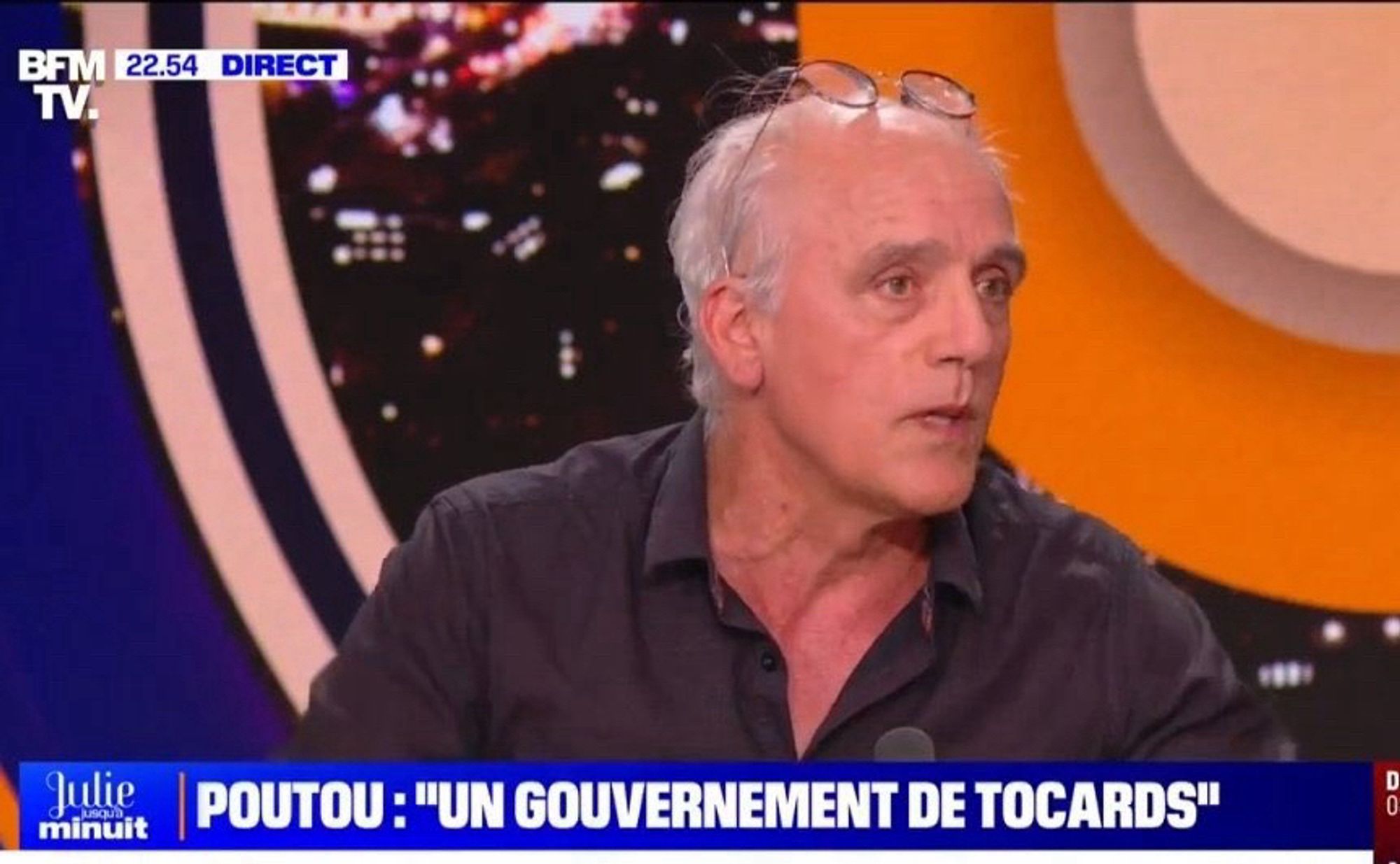 Capture d’écran d’une intervention de Philippe Poutou sur BFMTV : « Un gouvernement de tocards »