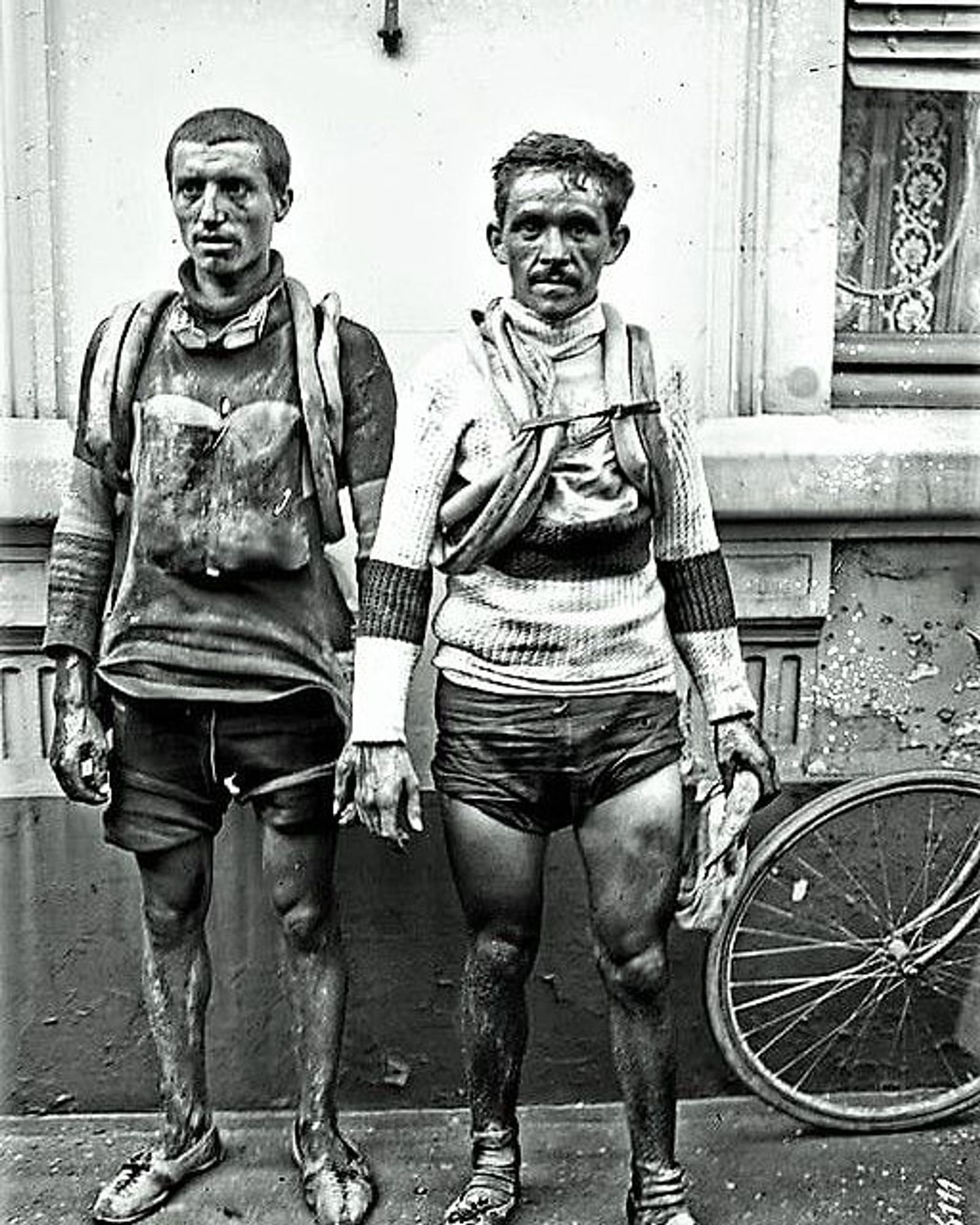 Two cyclists Léon Vallotton and Alfons Lauwers  posing for a photograph in 1911