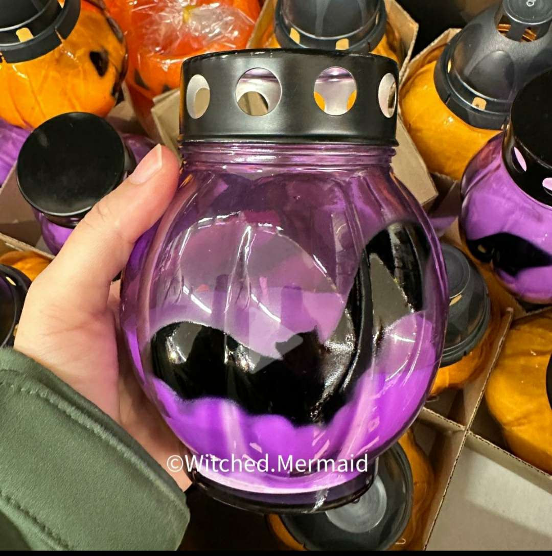 A bat lantern