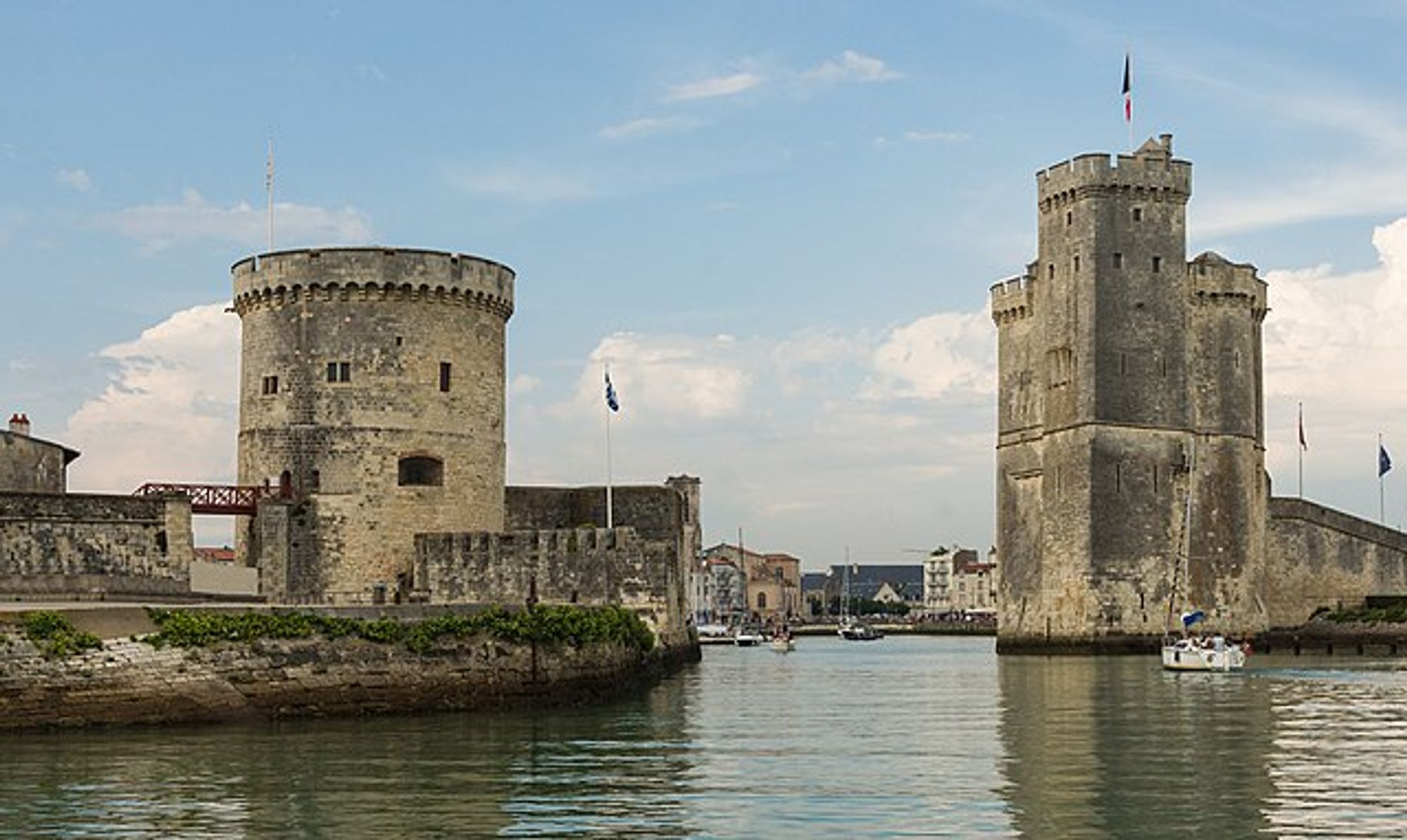 Entrée du Vieux-Port de La Rochelle (France).