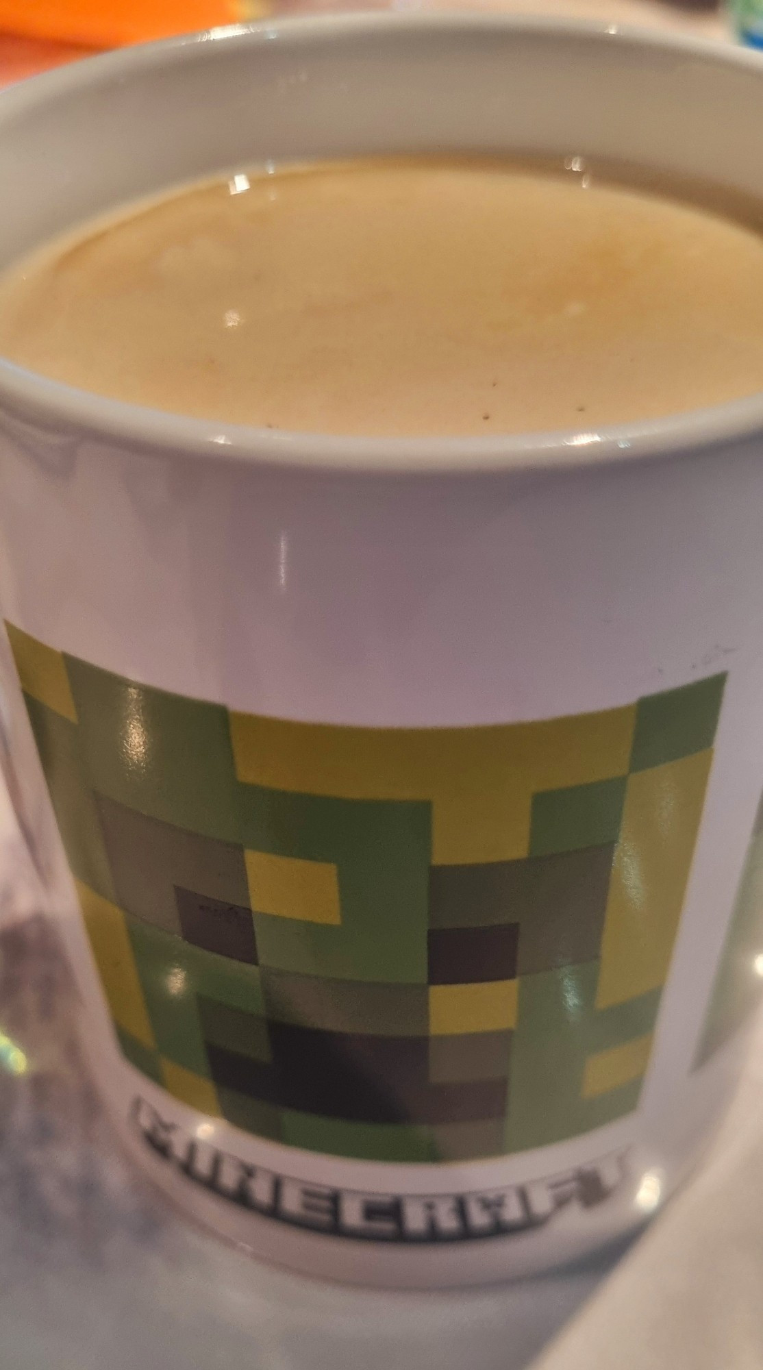 Minecraft Tasse mit Milchkaffee