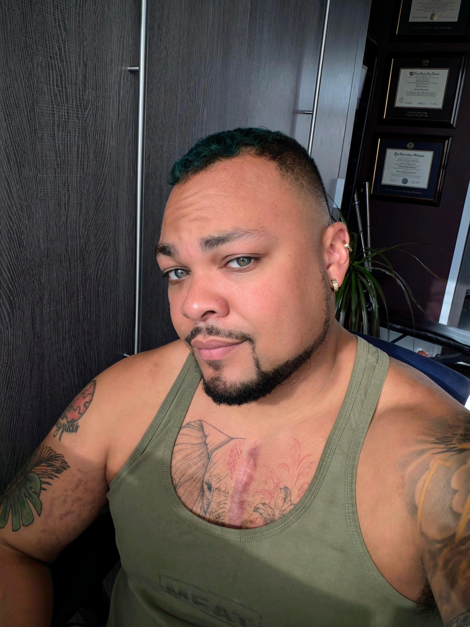 Selfie of me with dark green hair