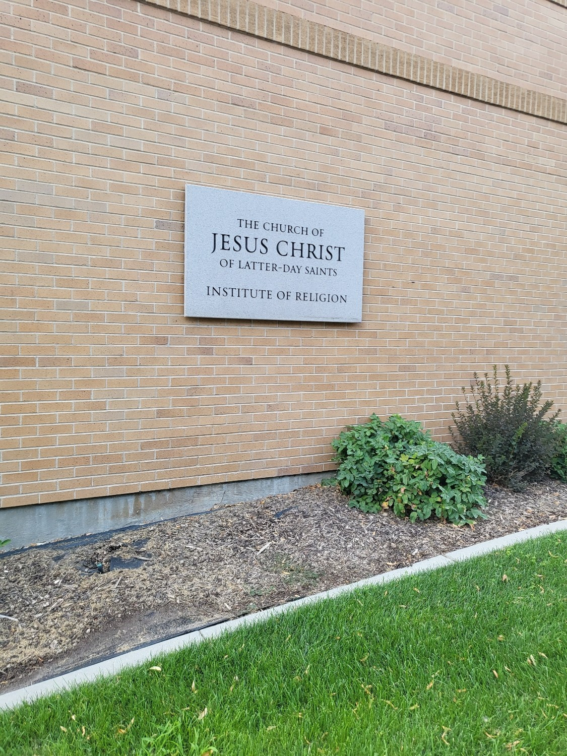 Sign reading
The Church of Jesus Christ of Latter-day Saints Institute of religion 