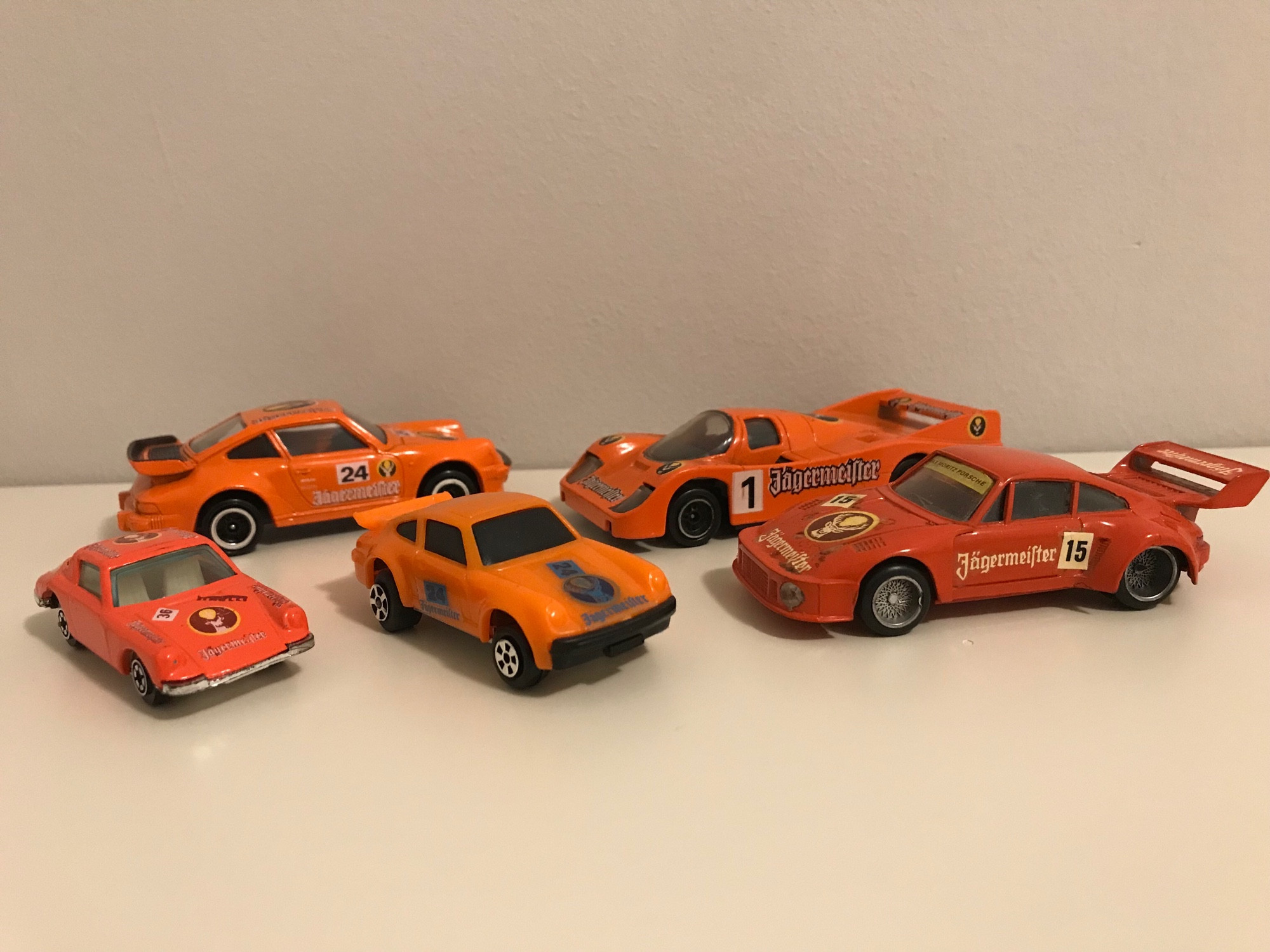 5 model cars in Jågermeister orange livery