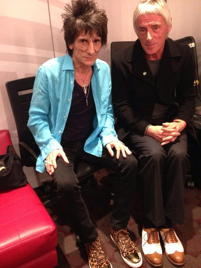 Paul Weller and Ronnie Wood, both looking like your nan