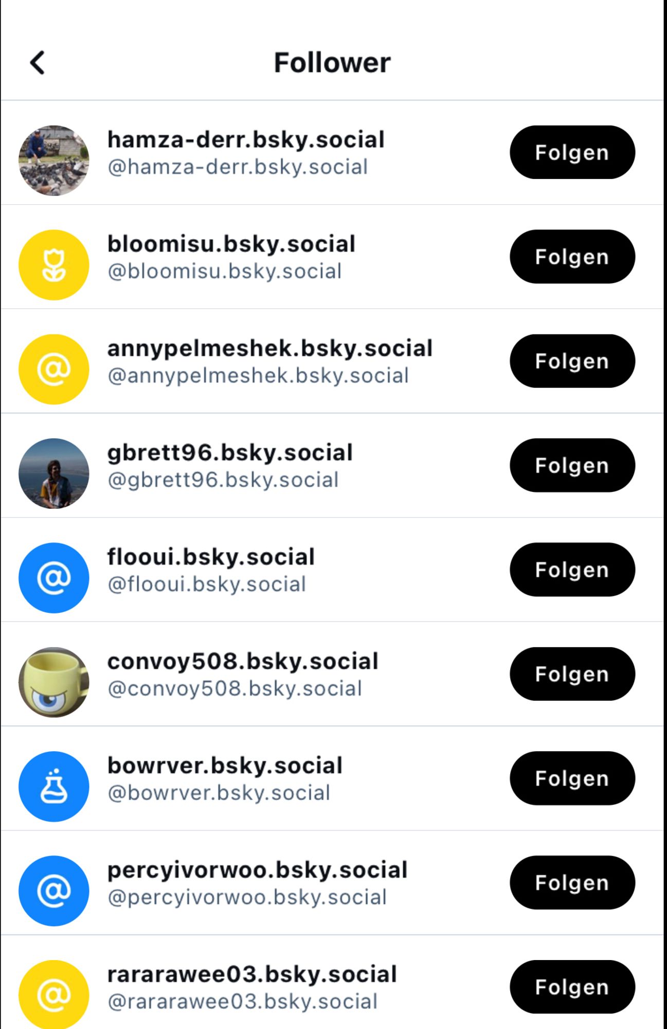 Beispiel aktuelle Follower von Bluesky.App:

Kein Profilbild, stellenweise vor Minuten Neuanlage des Accounts, mit und ohne Bio, immer mit Sonne 

Ist das “by default”, dass man dem Account bei Neuanlage folgt?