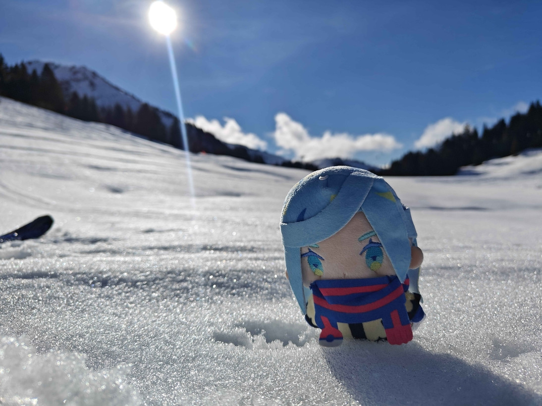 Image of Grusha plush in the snow