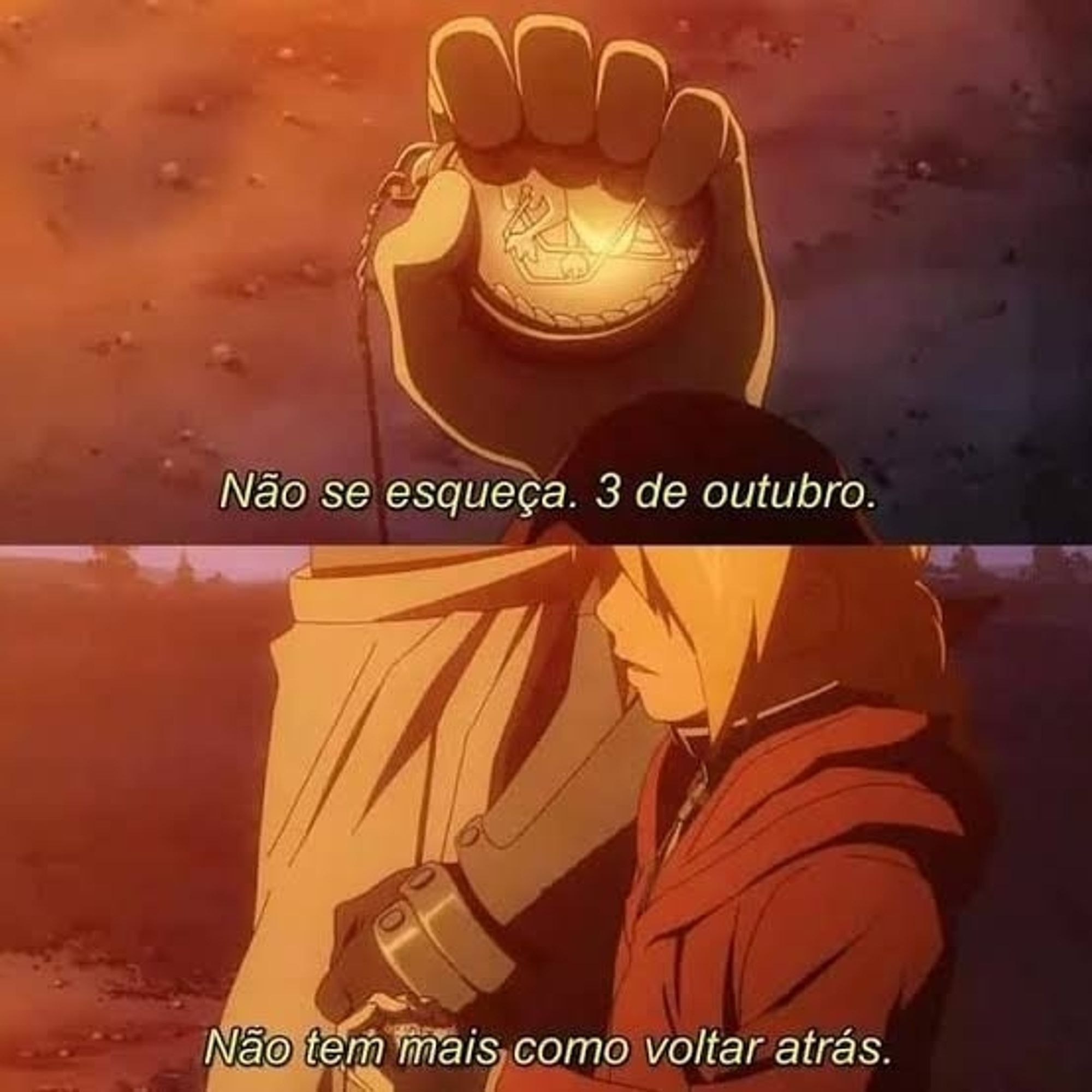 A primeira imagem apresenta um relógio de bolso fechado nas mãos de Edward, protagonista de Fullmetal alchemist brotherhood. 
A segunda imagem, Edward ao lado de seu irmão mais novo, Alphonse, numa armadura.