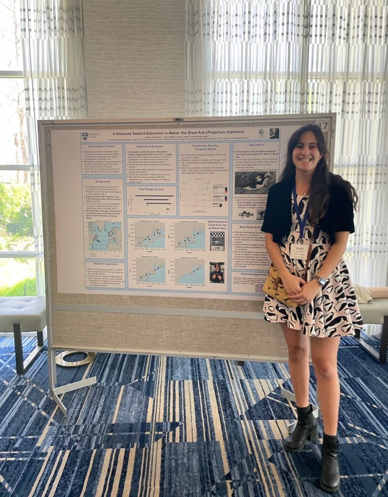 Lucia presenting her Great Auk research at the Conservation Paleobiology Network conference last February. 