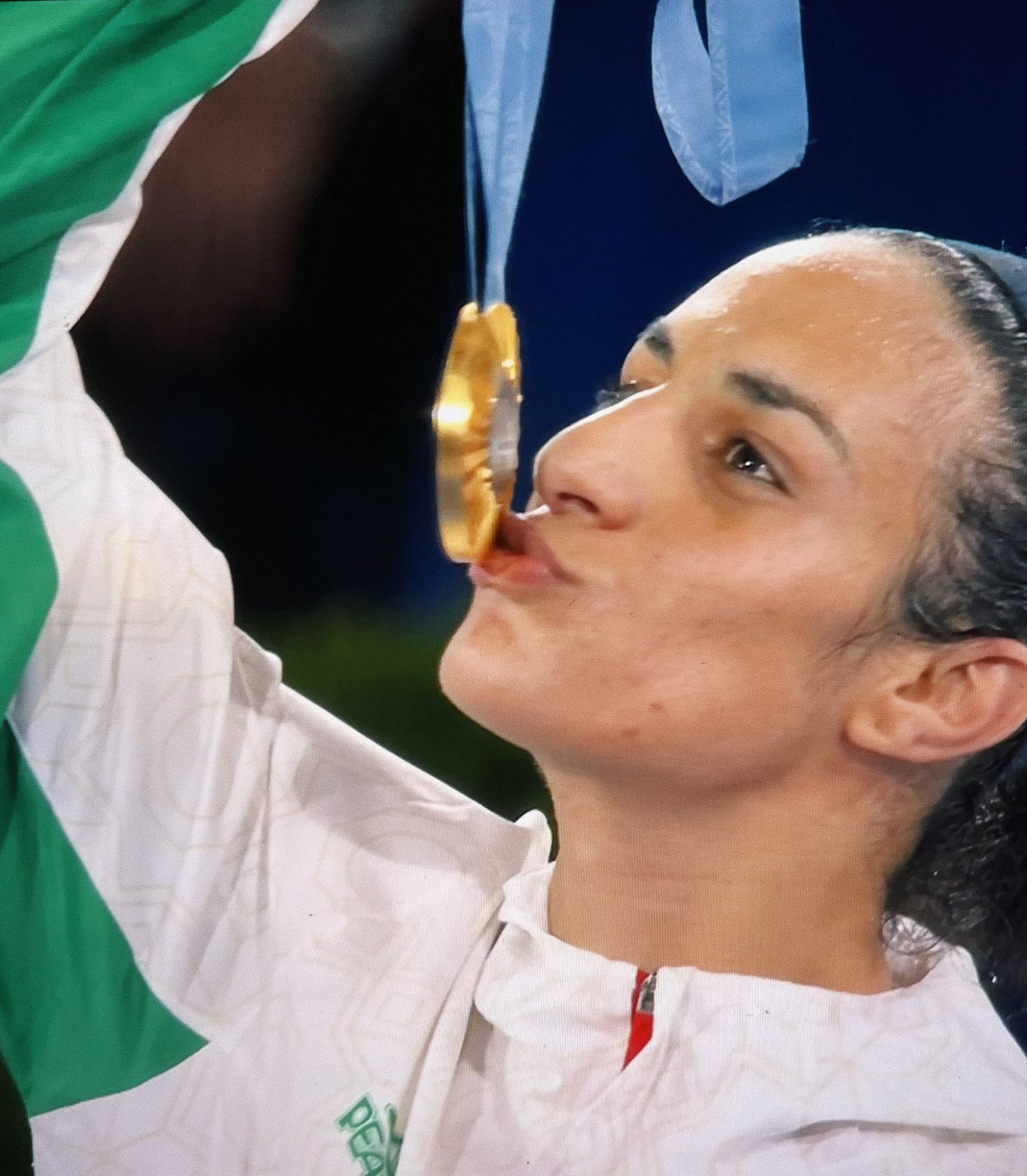 Imane kissing her gold medal