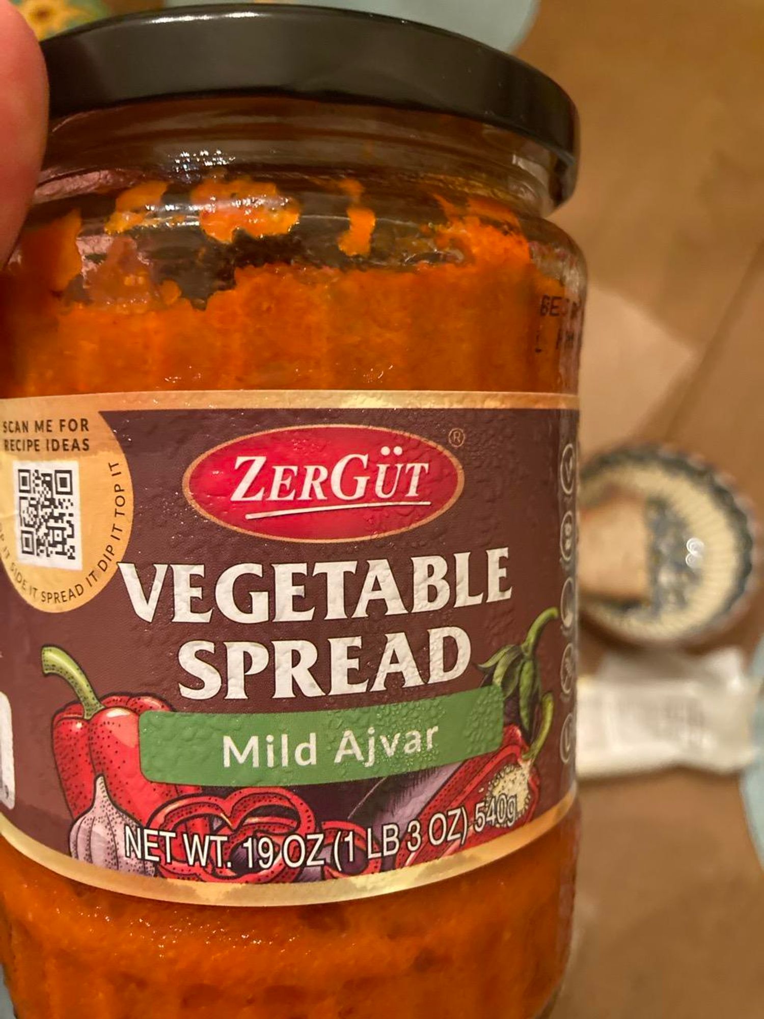 Ein Glas Ajvar der Marke „ZerGüt“